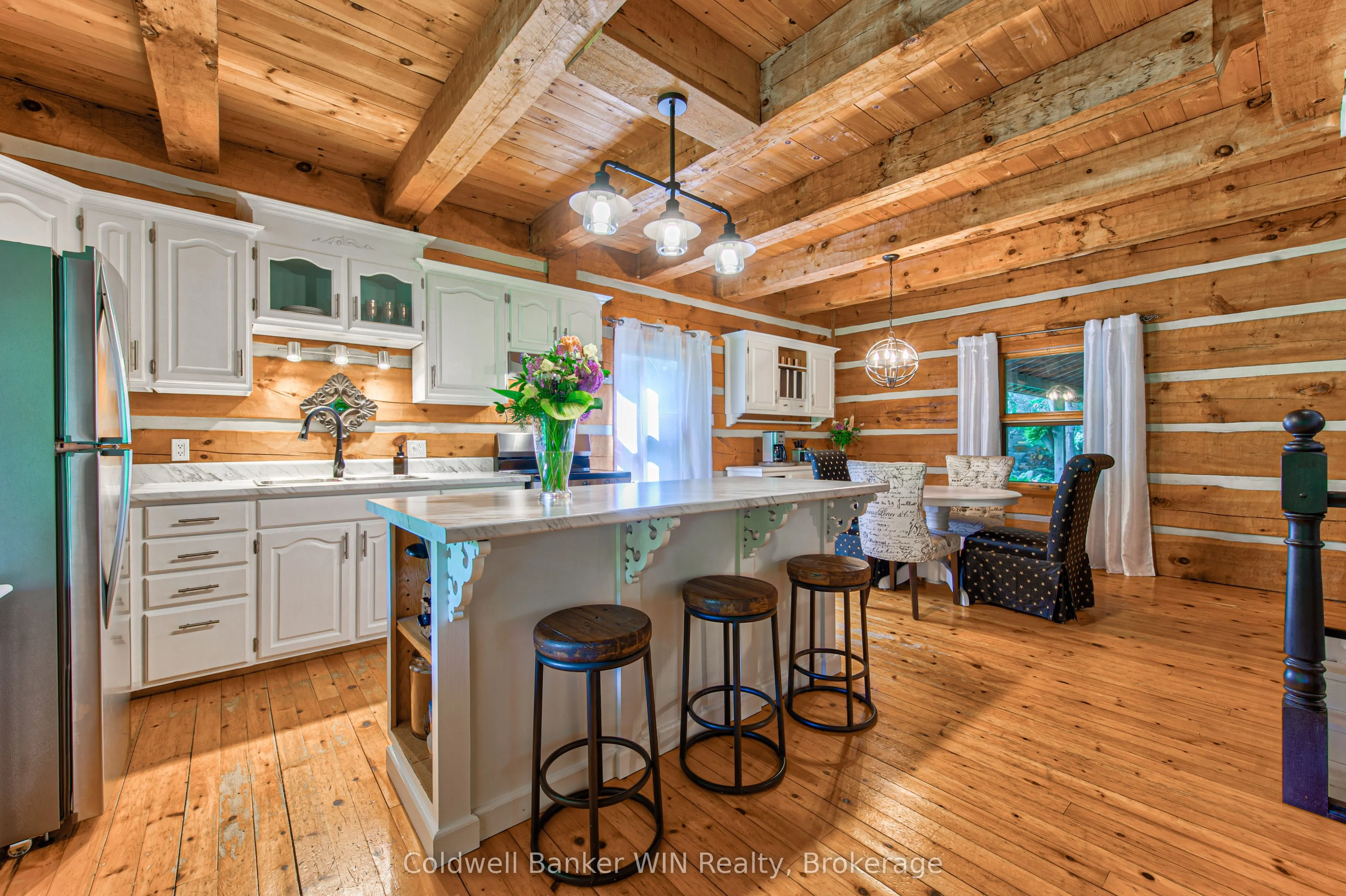 7341 Sideroad 12