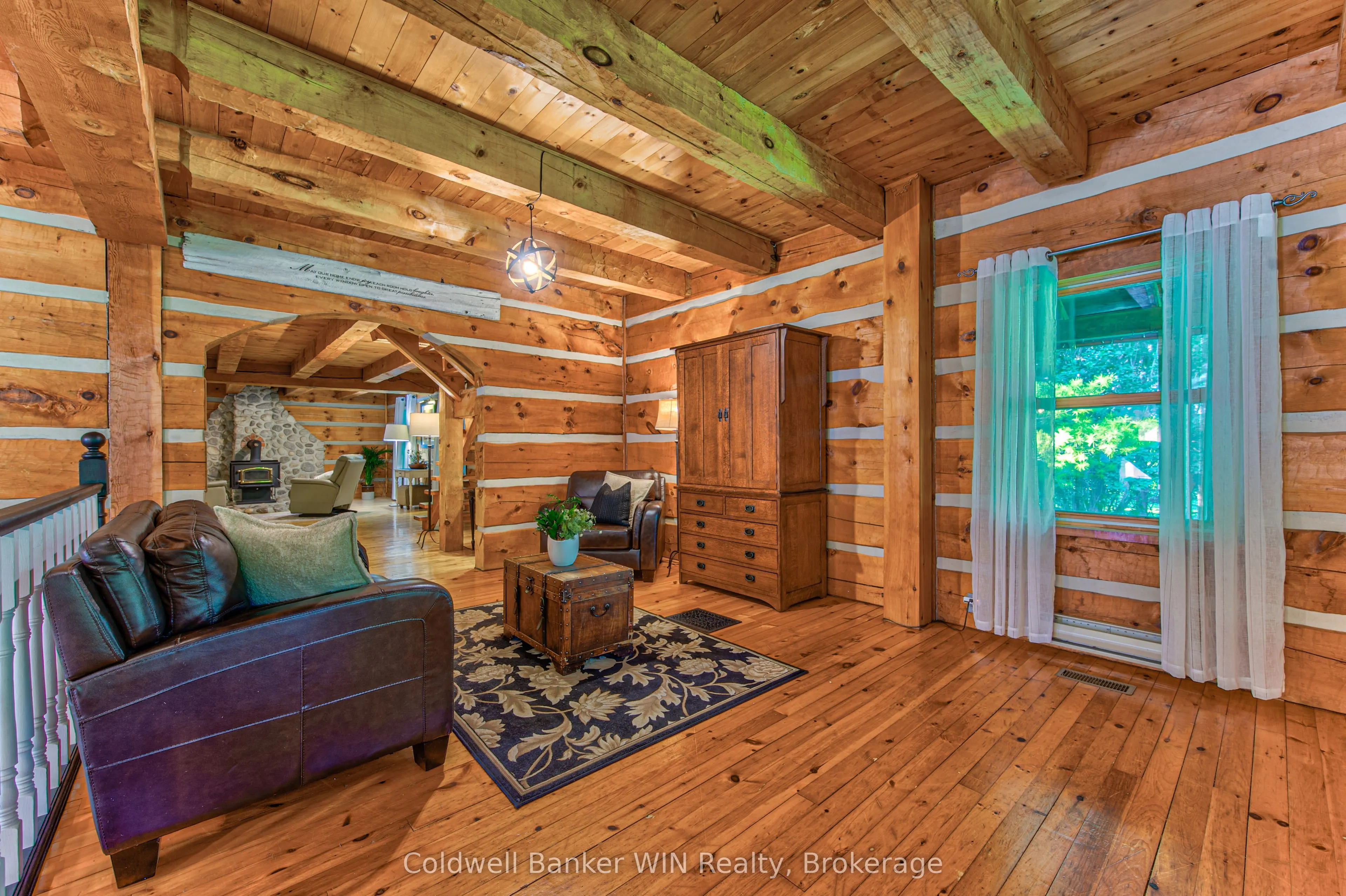 7341 Sideroad 12