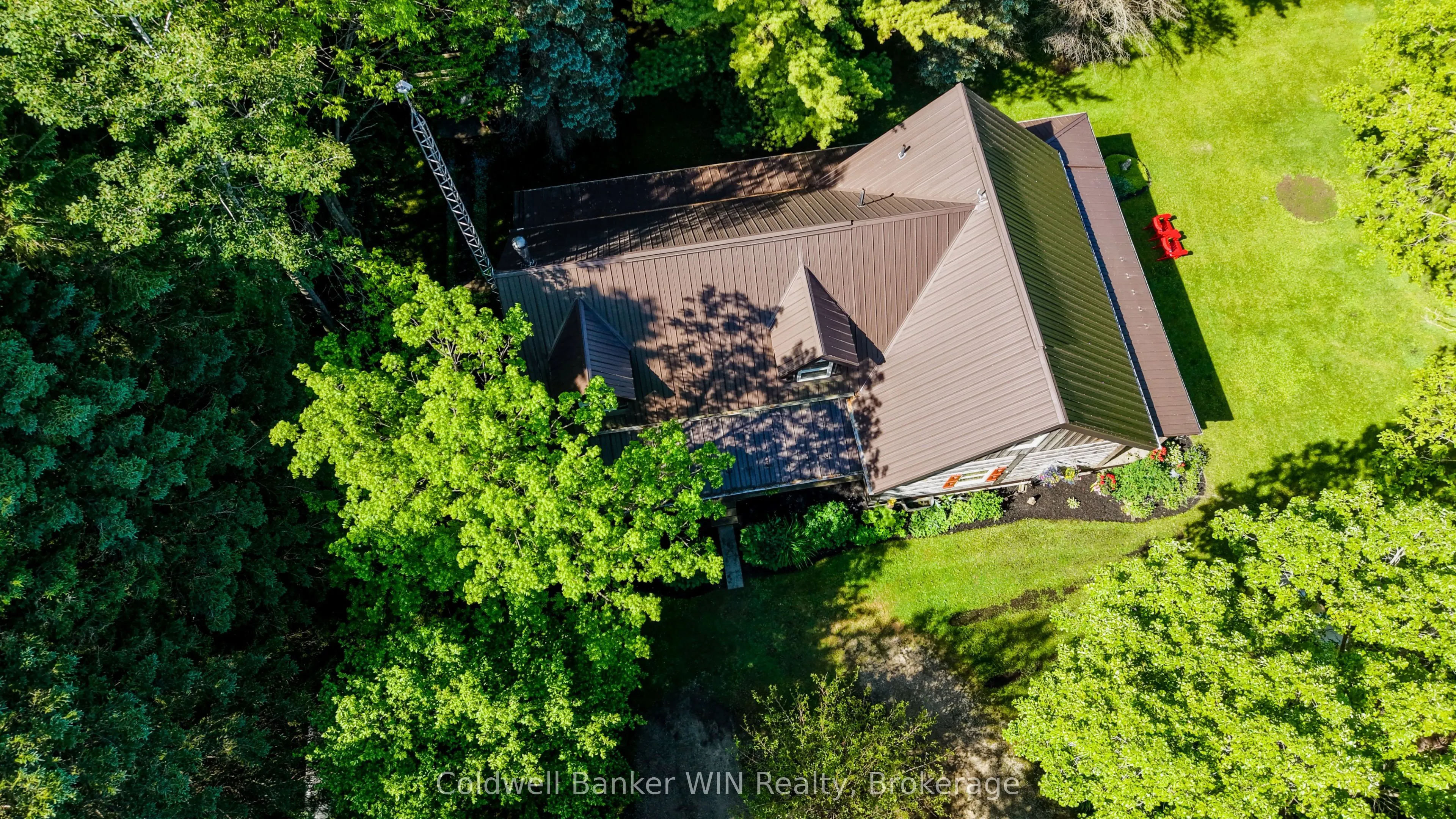 7341 Sideroad 12