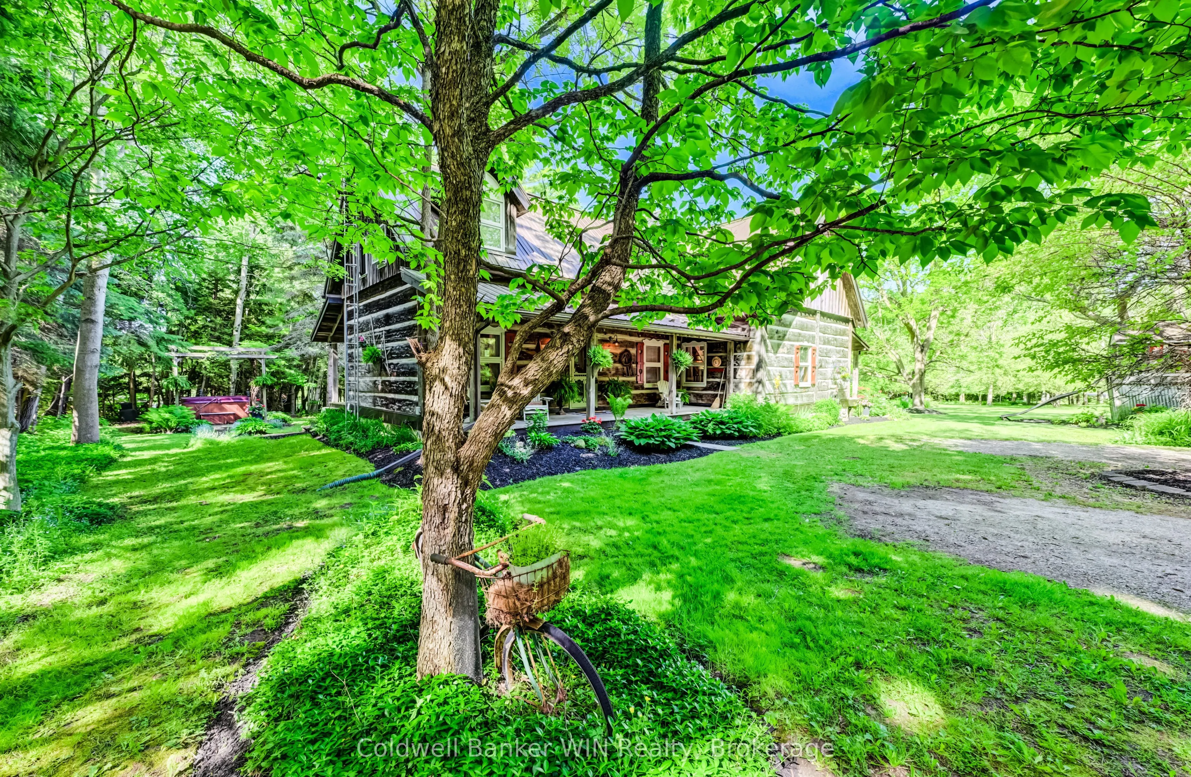 7341 Sideroad 12