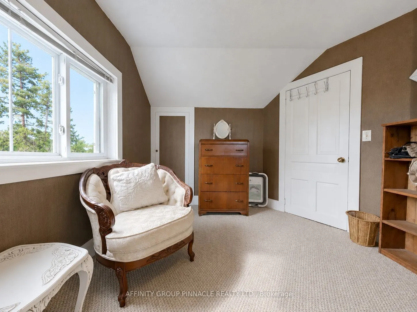 15 Prince Street W