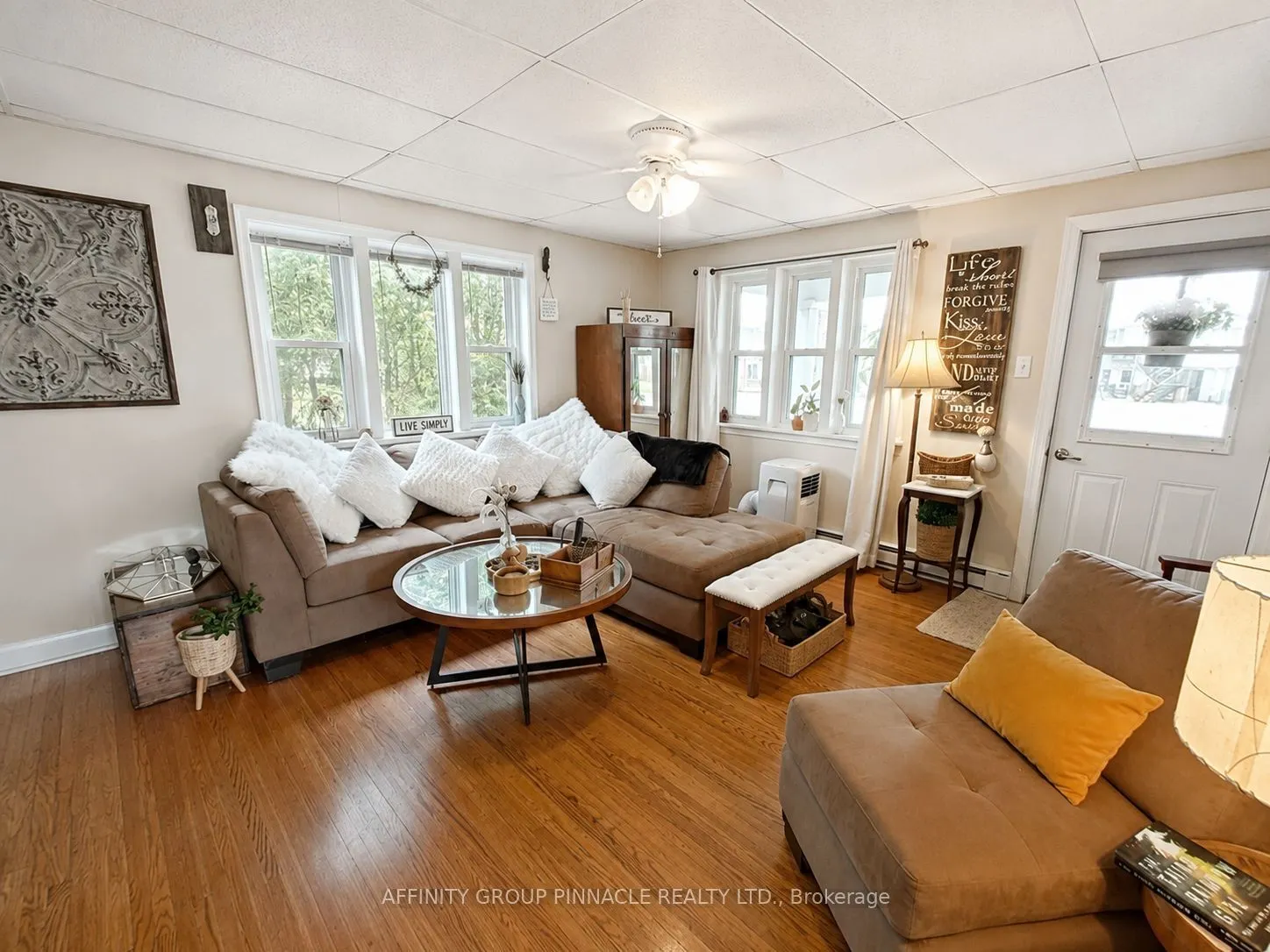 15 Prince Street W