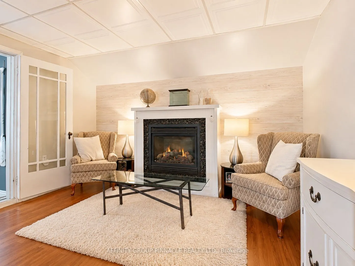 15 Prince Street W