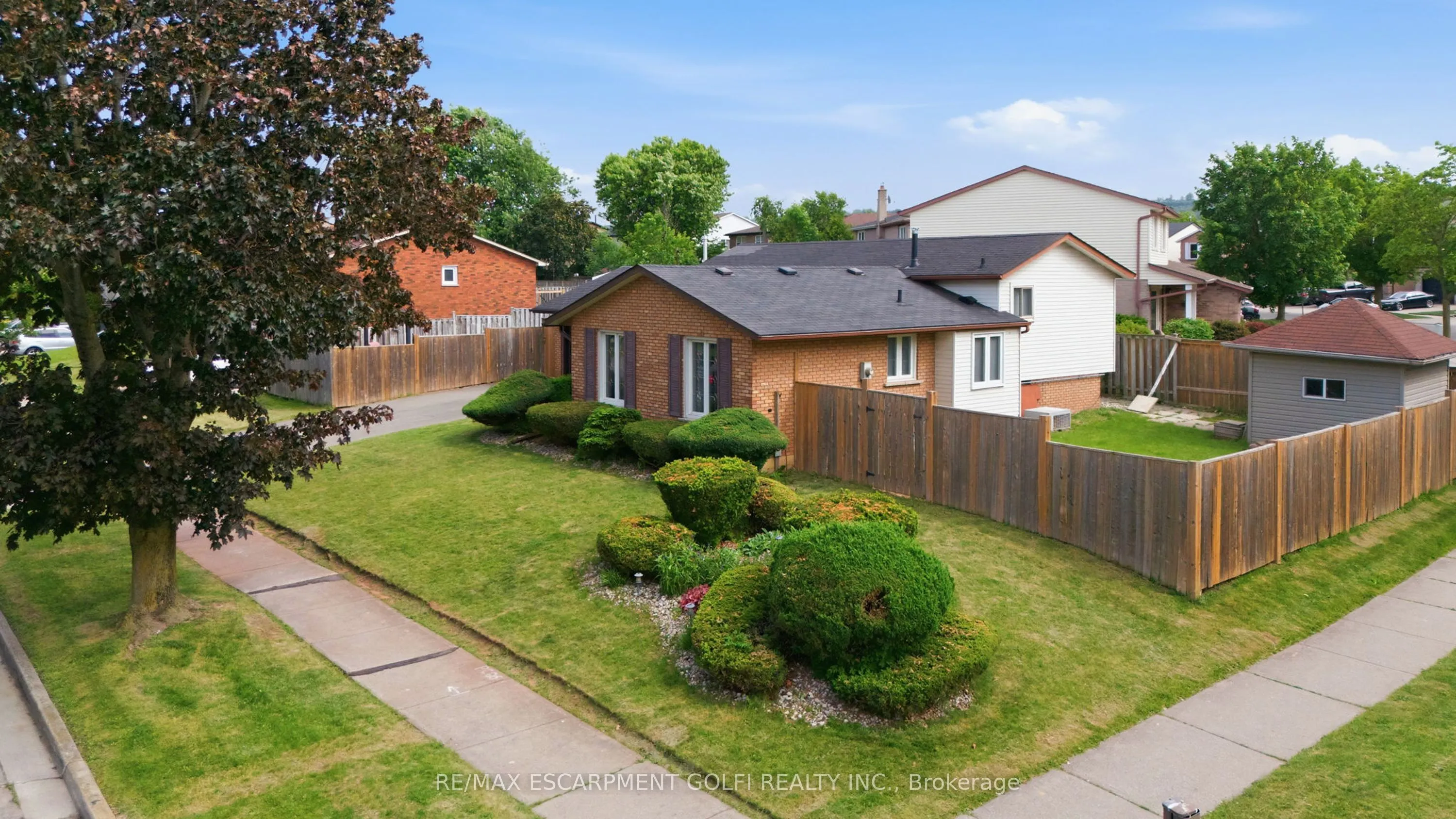 2 LORING Crescent