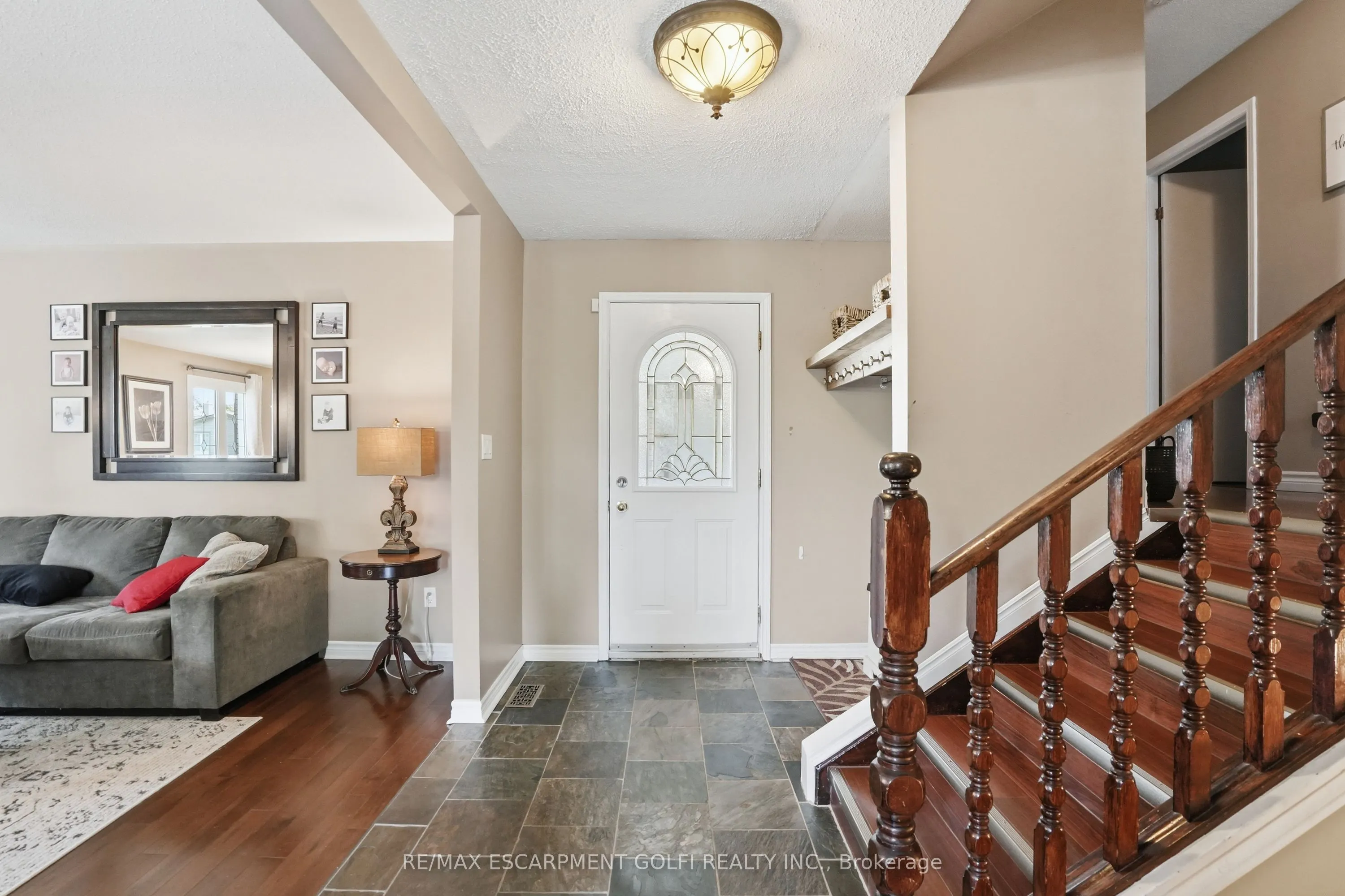 2 LORING Crescent