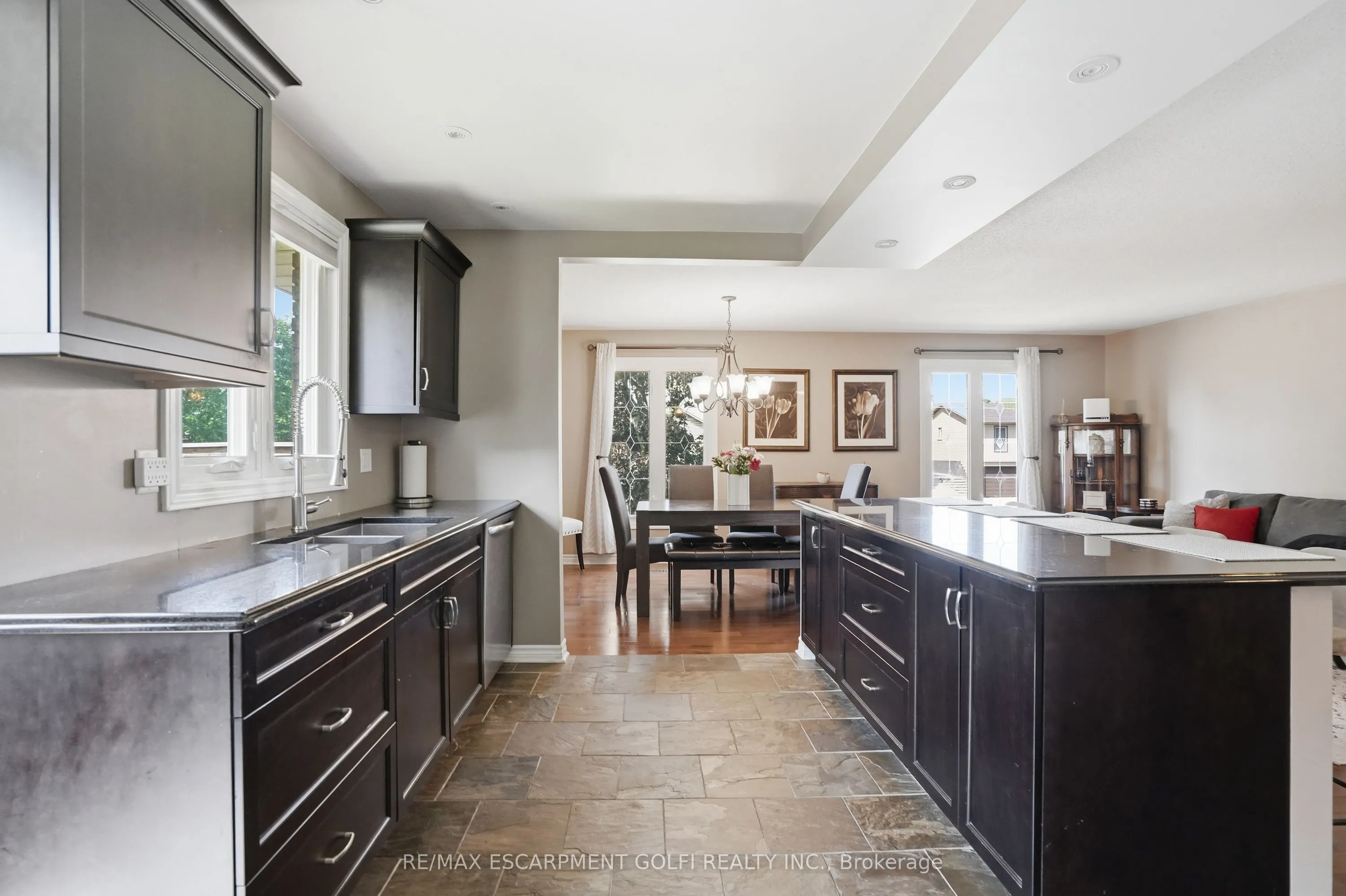 2 LORING Crescent