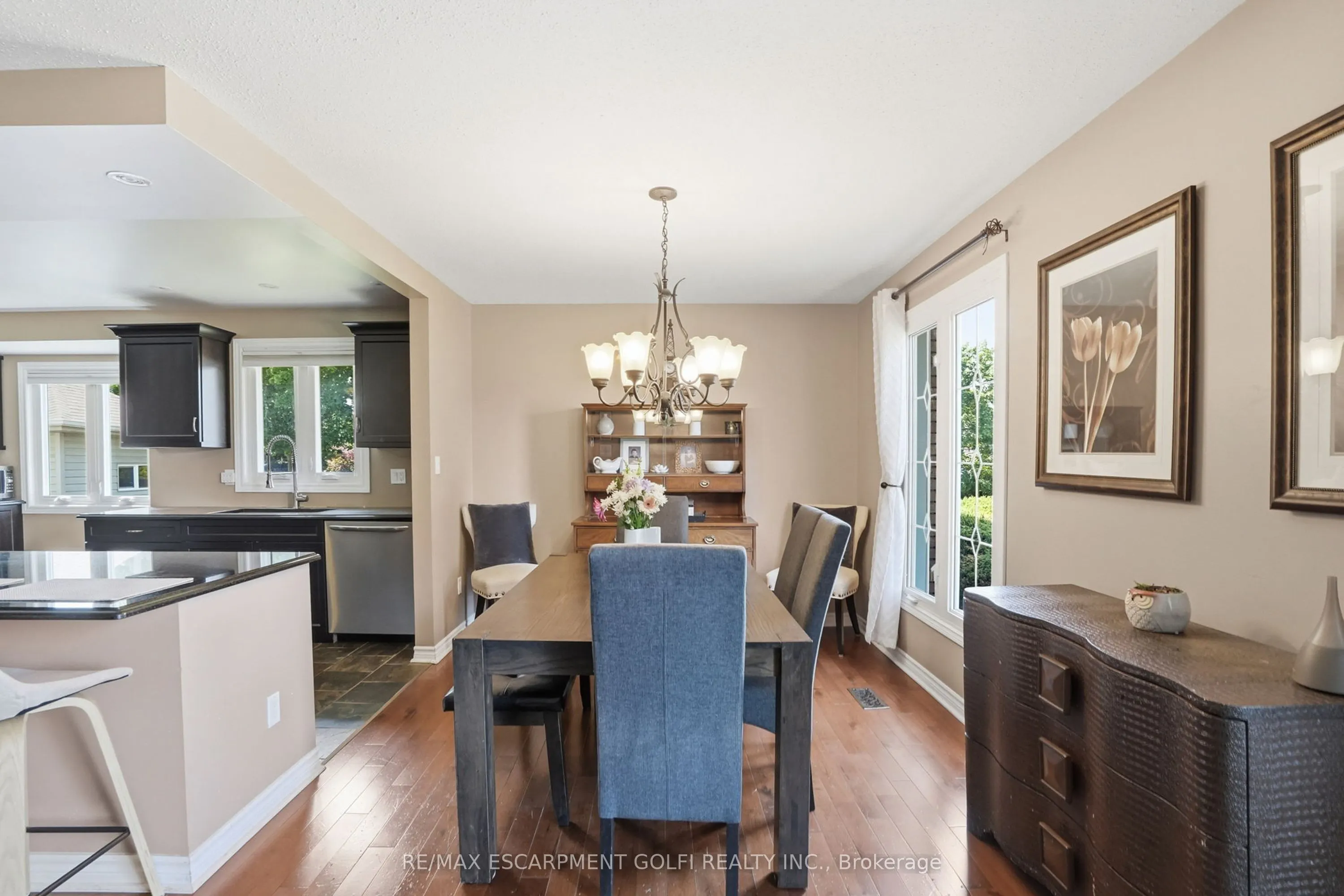 2 LORING Crescent