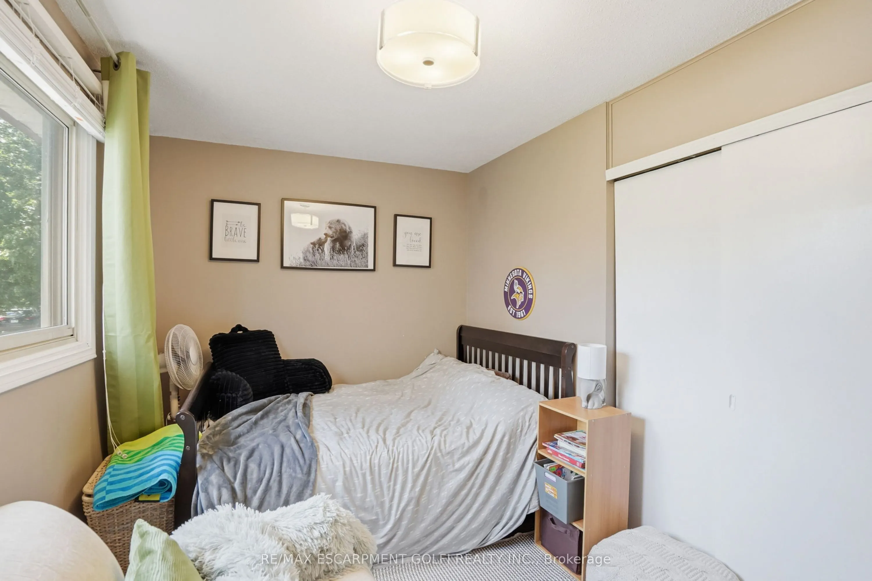 2 LORING Crescent