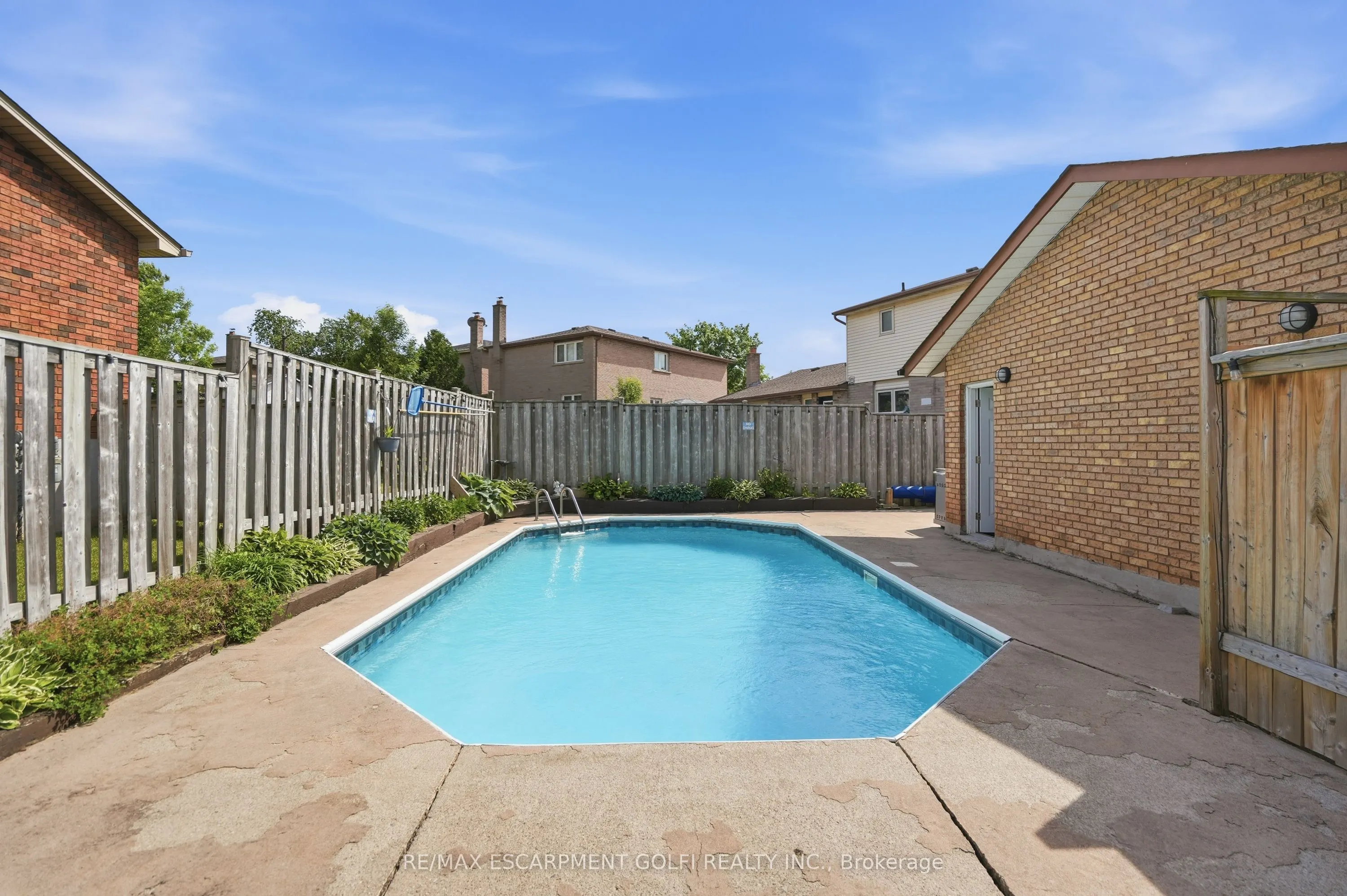 2 LORING Crescent