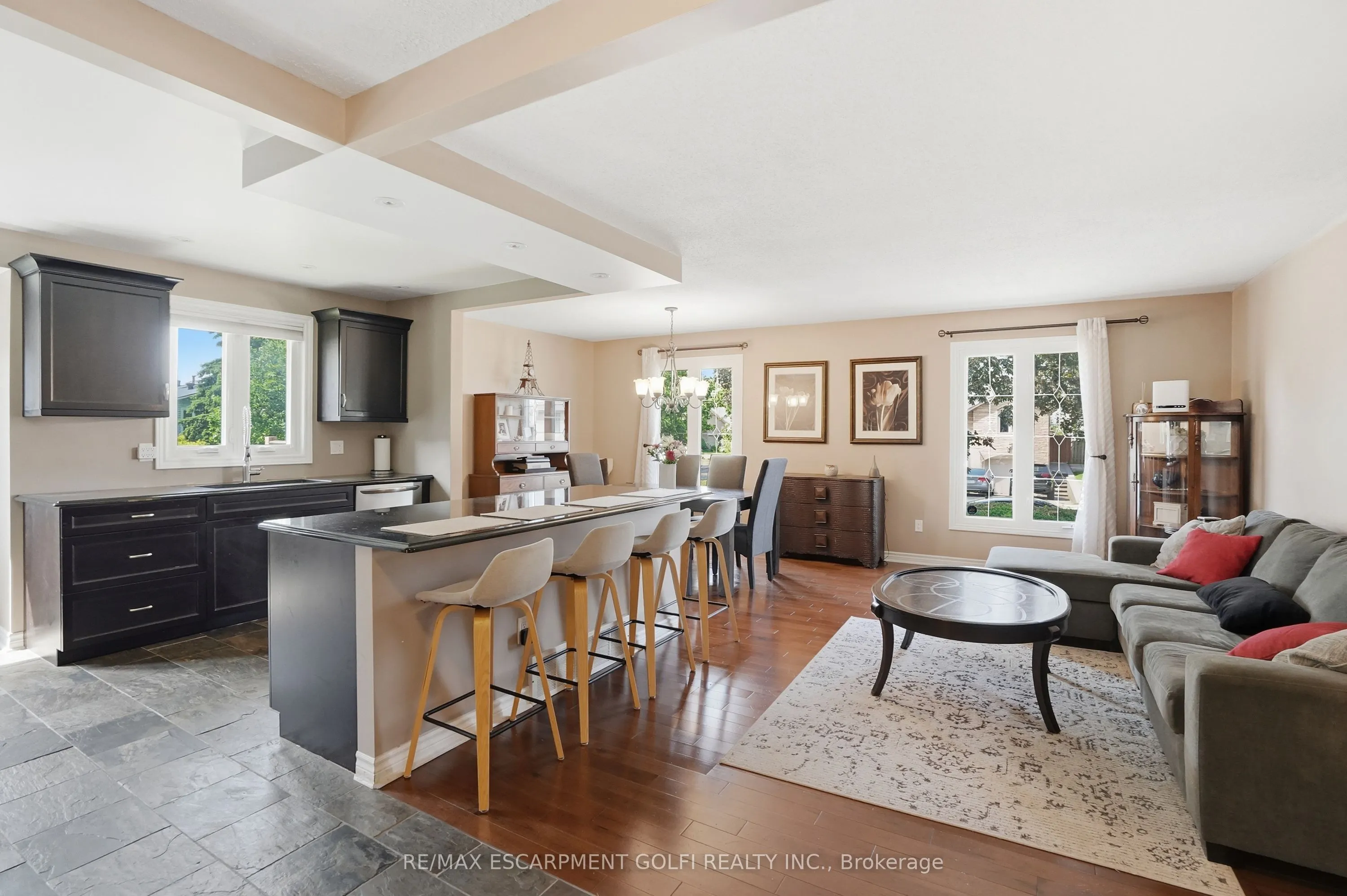 2 LORING Crescent