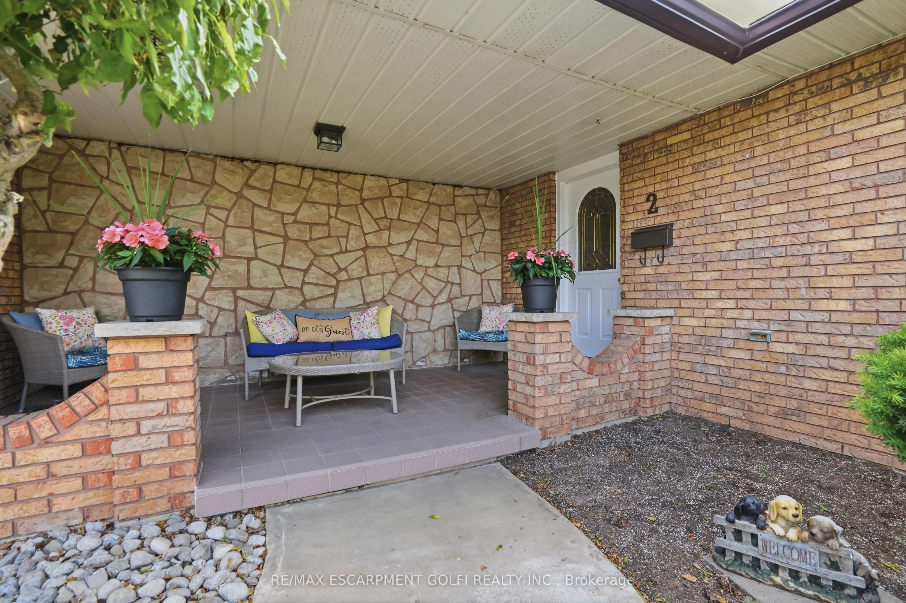 2 LORING Crescent