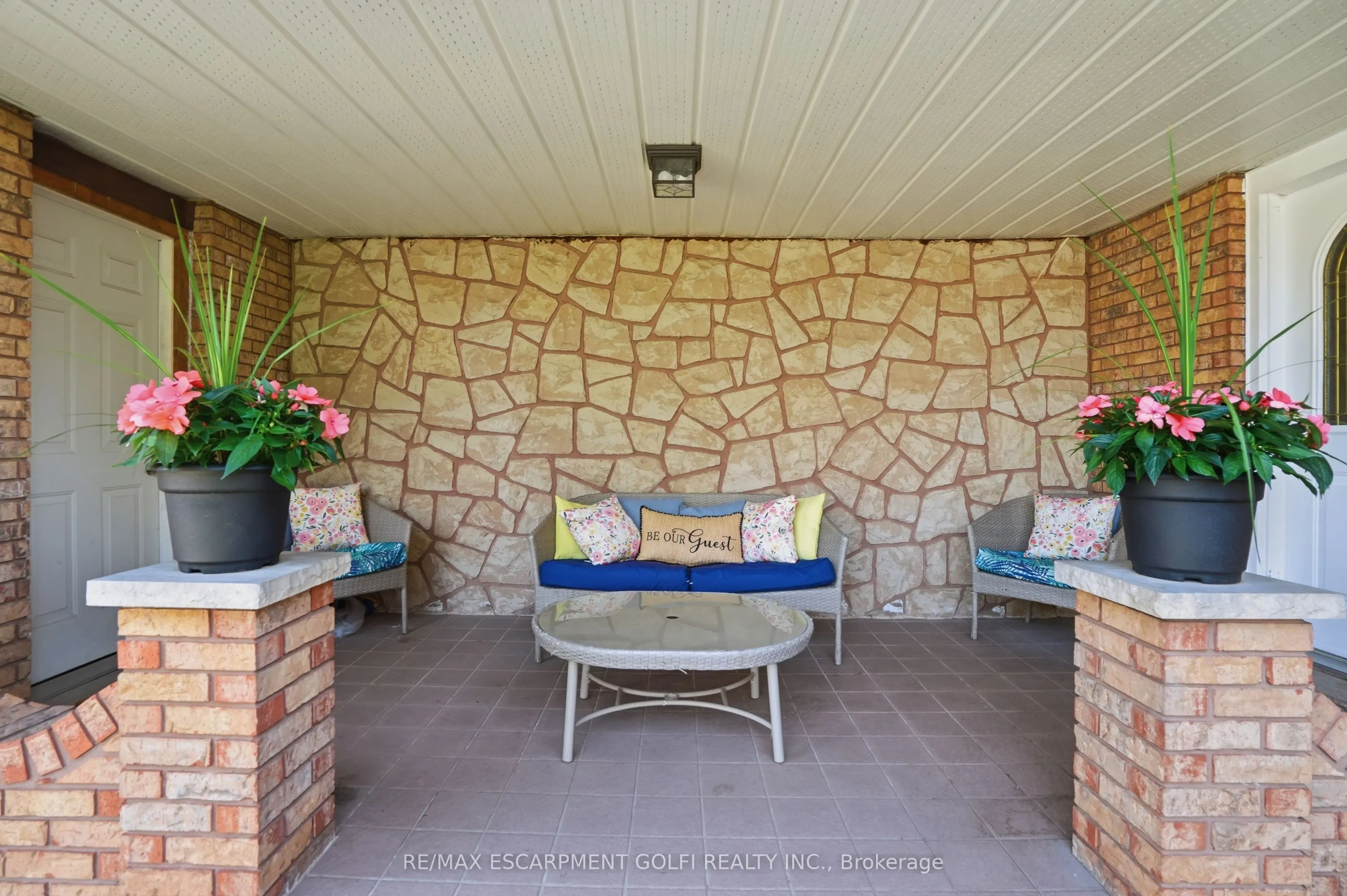 2 LORING Crescent