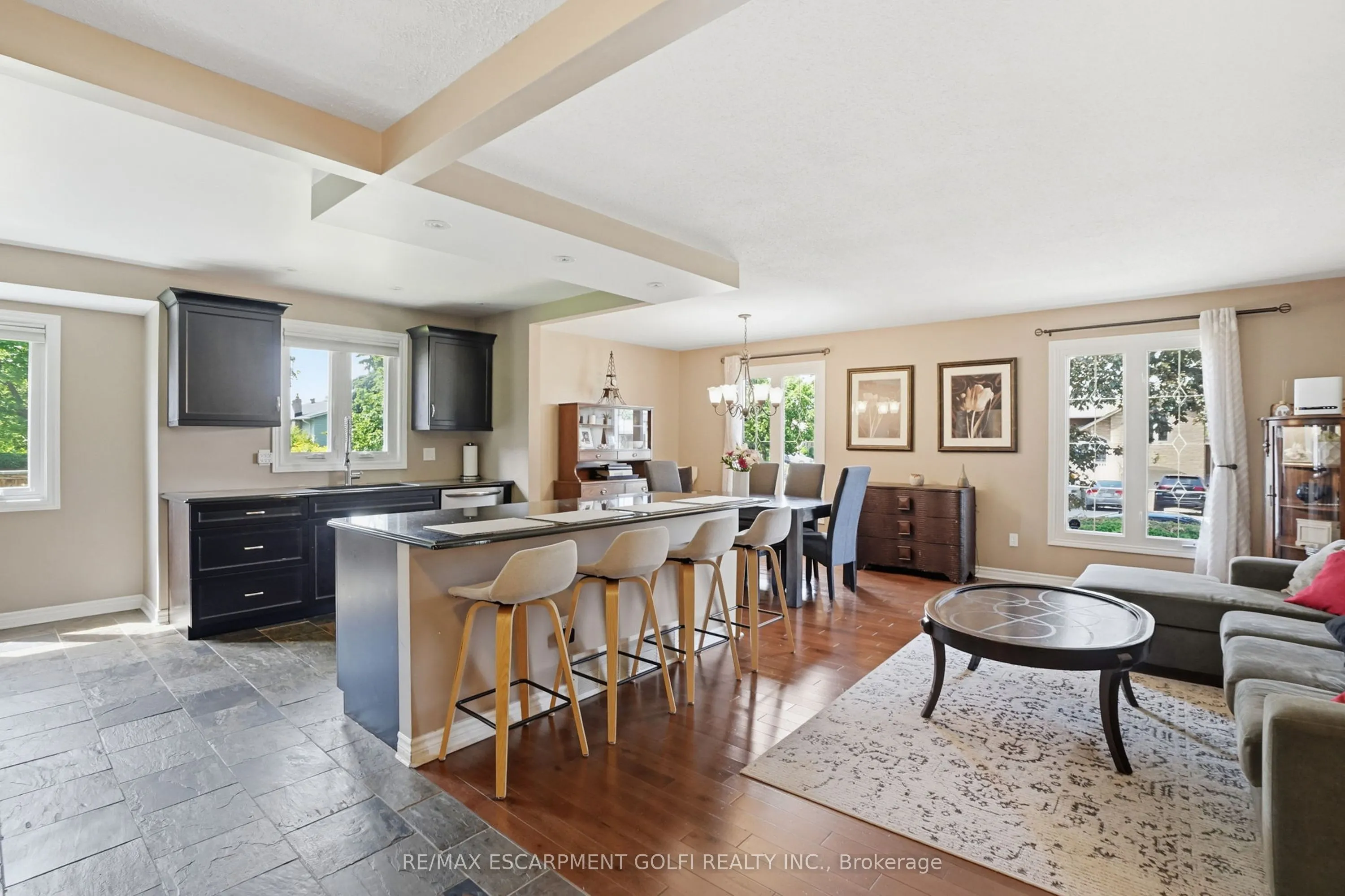 2 LORING Crescent
