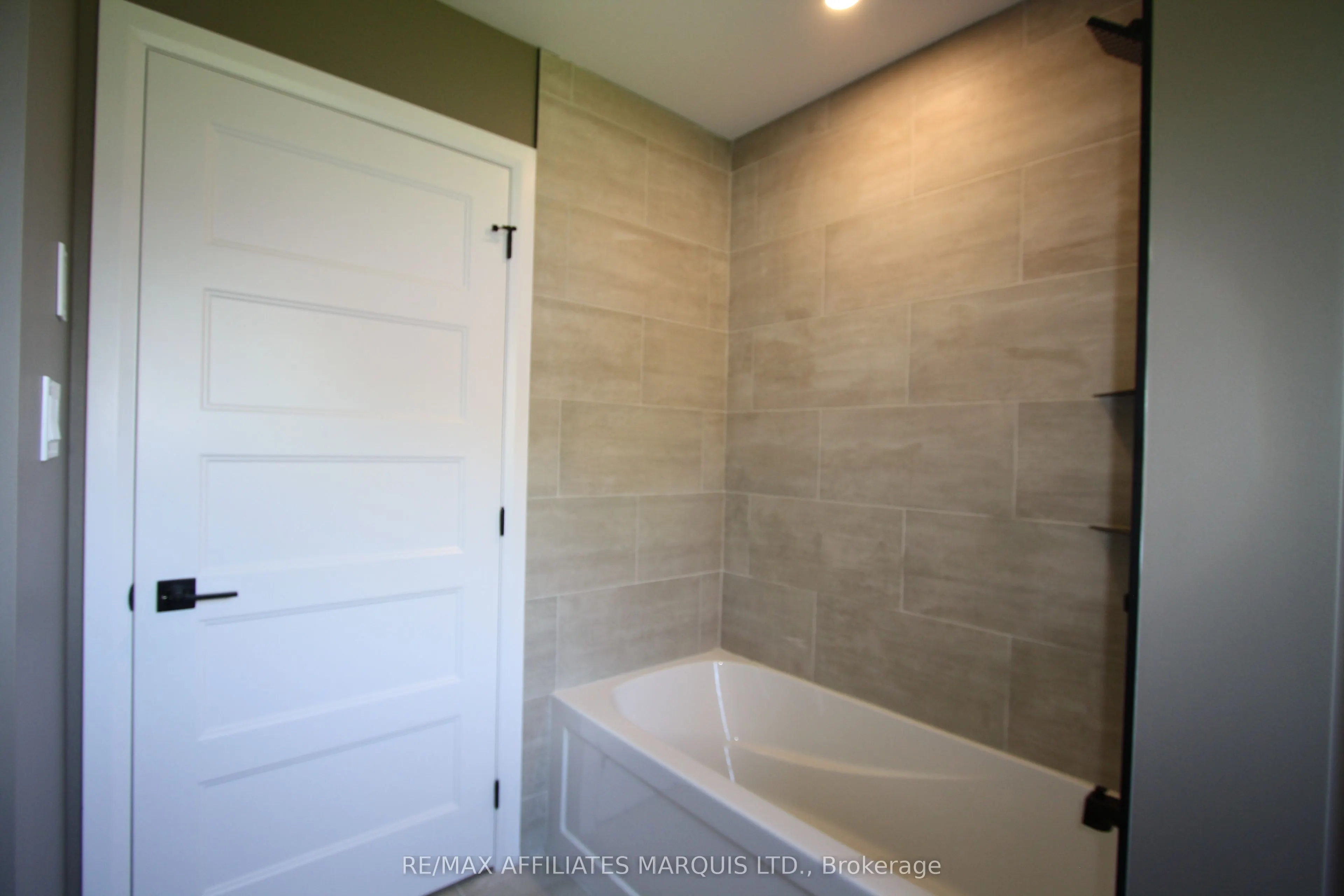 21477 Macgregor Drive