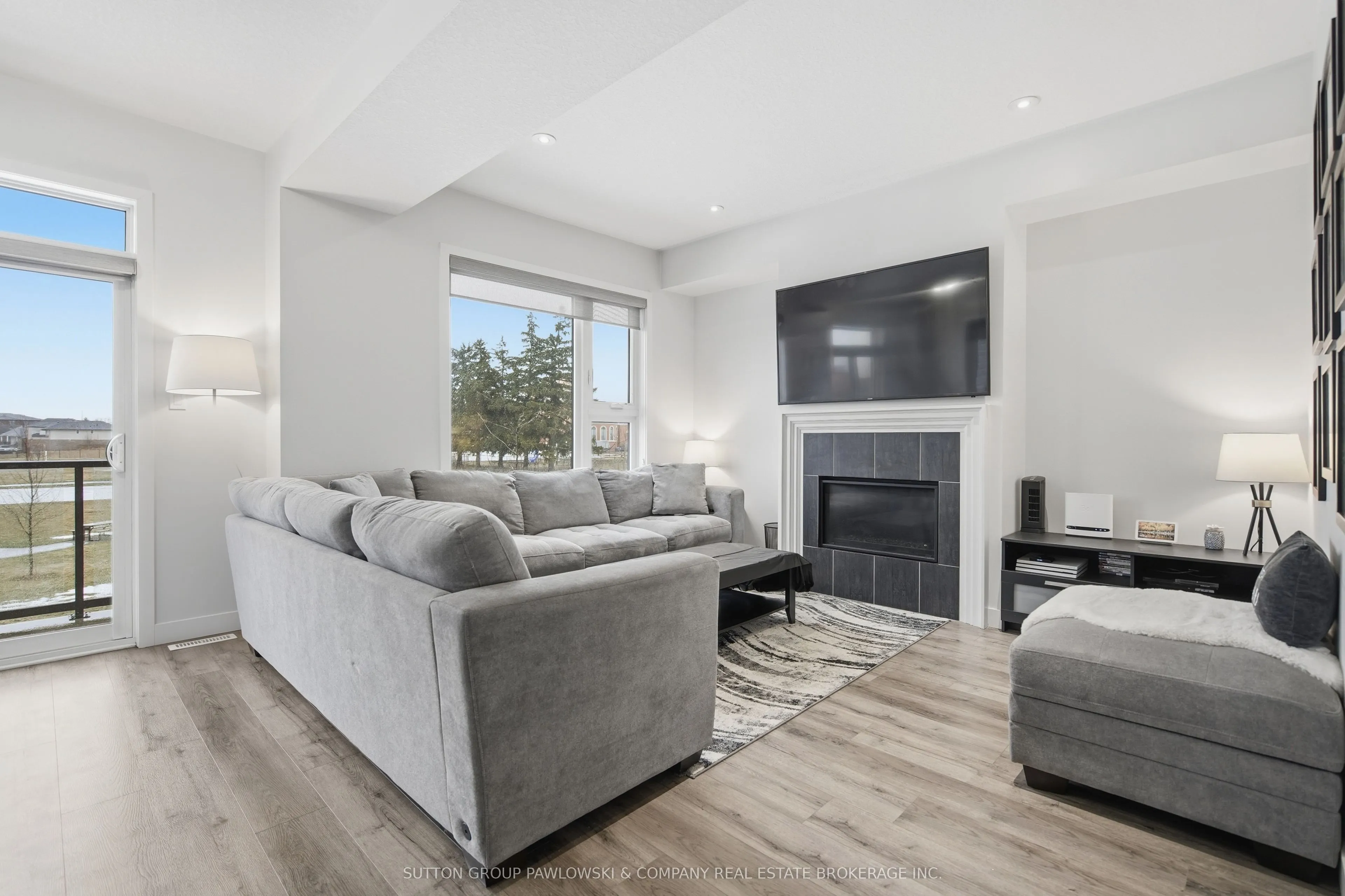 3380 Singleton Avenue #26