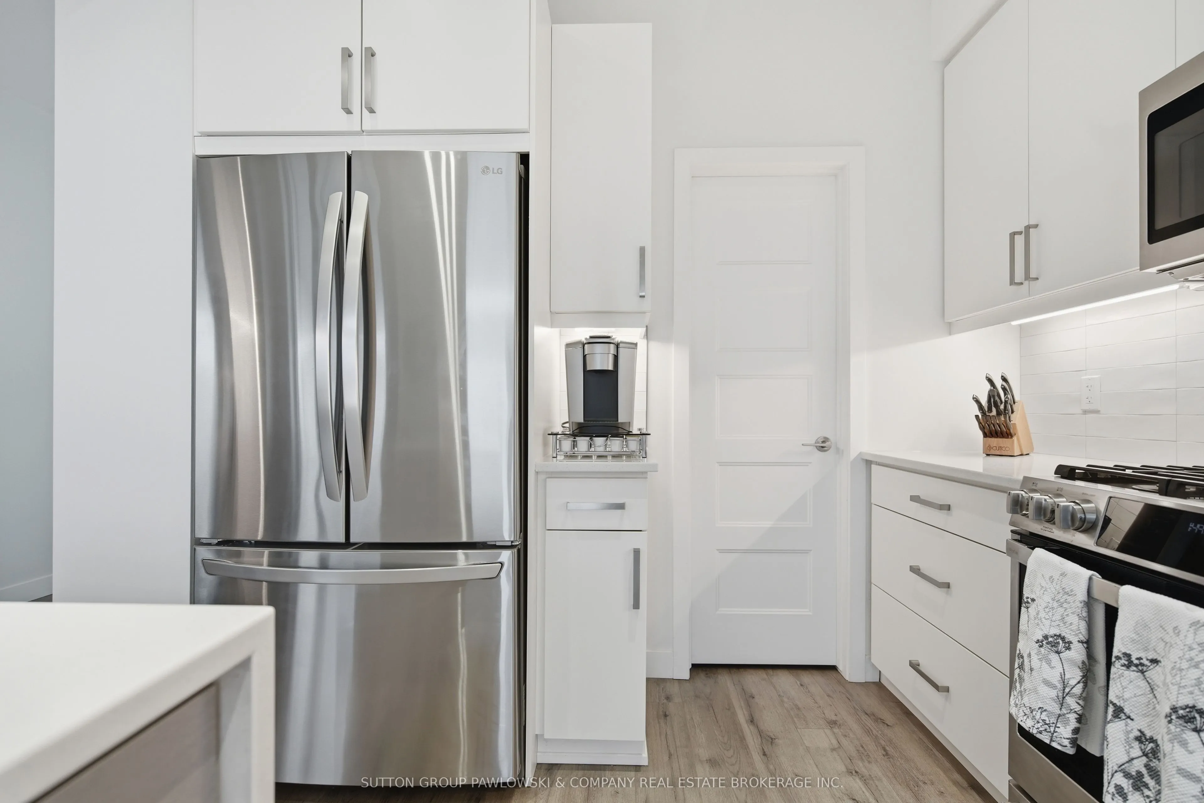 3380 Singleton Avenue #26