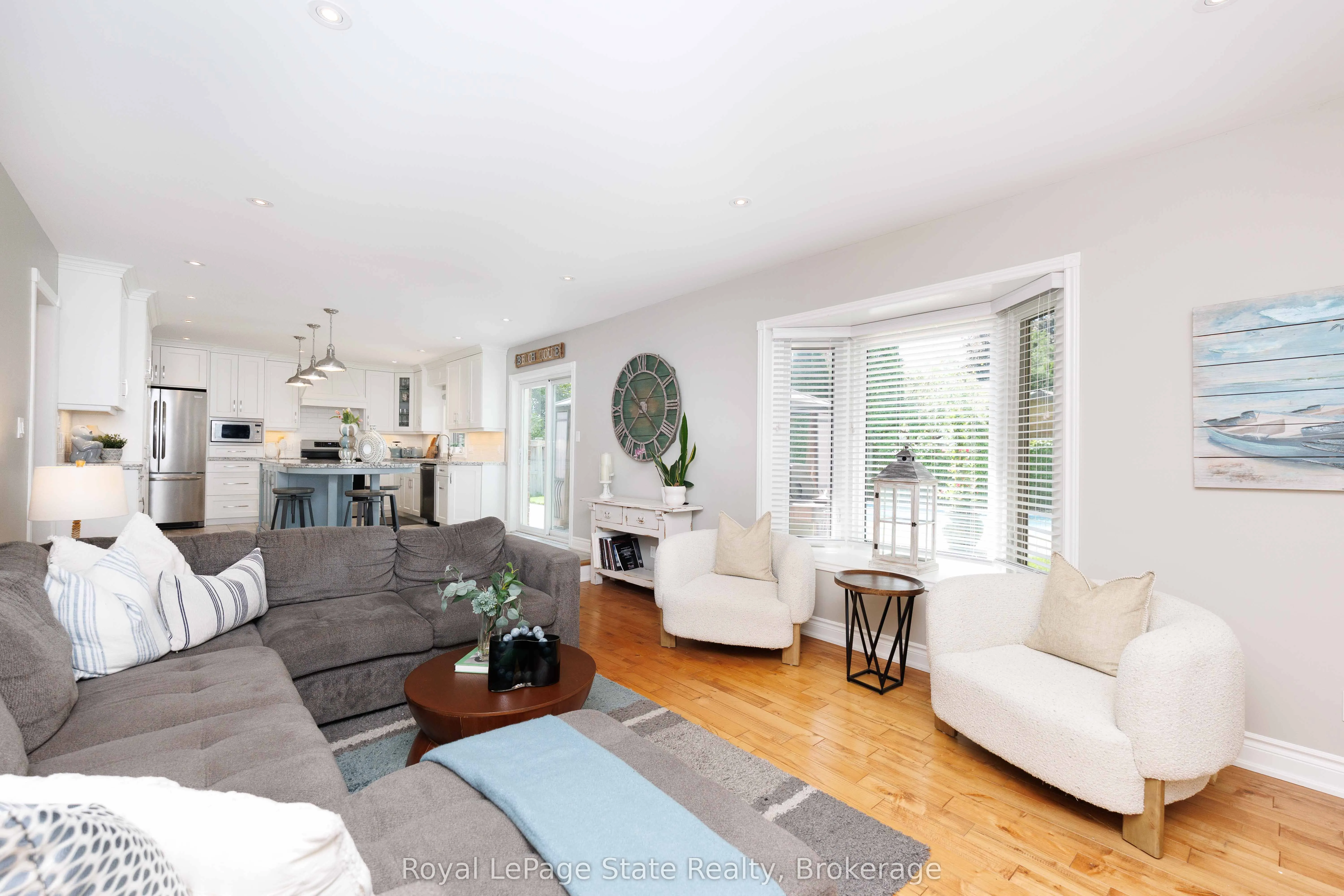 8 Cheval Drive