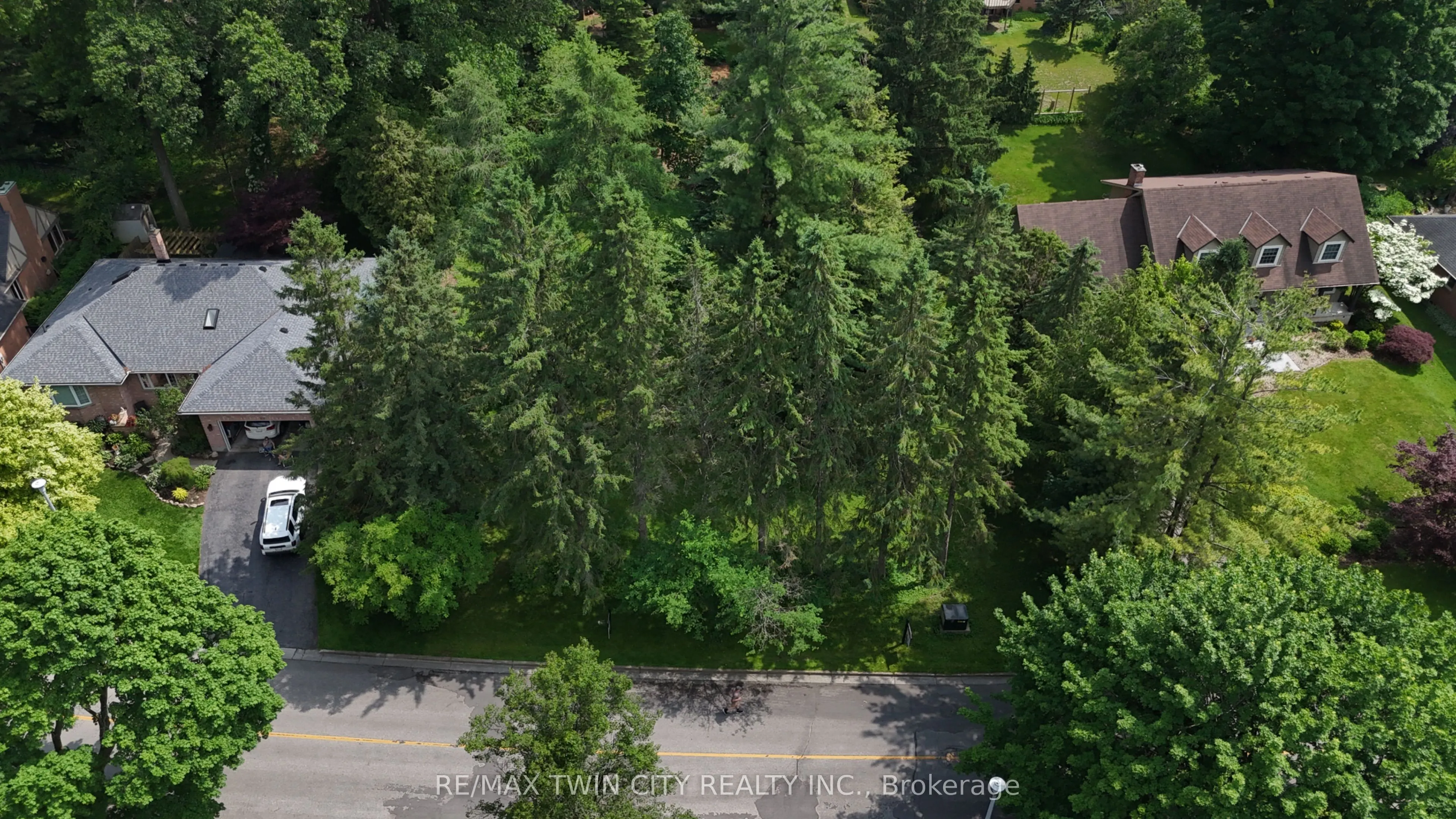 154 McCall Crescent