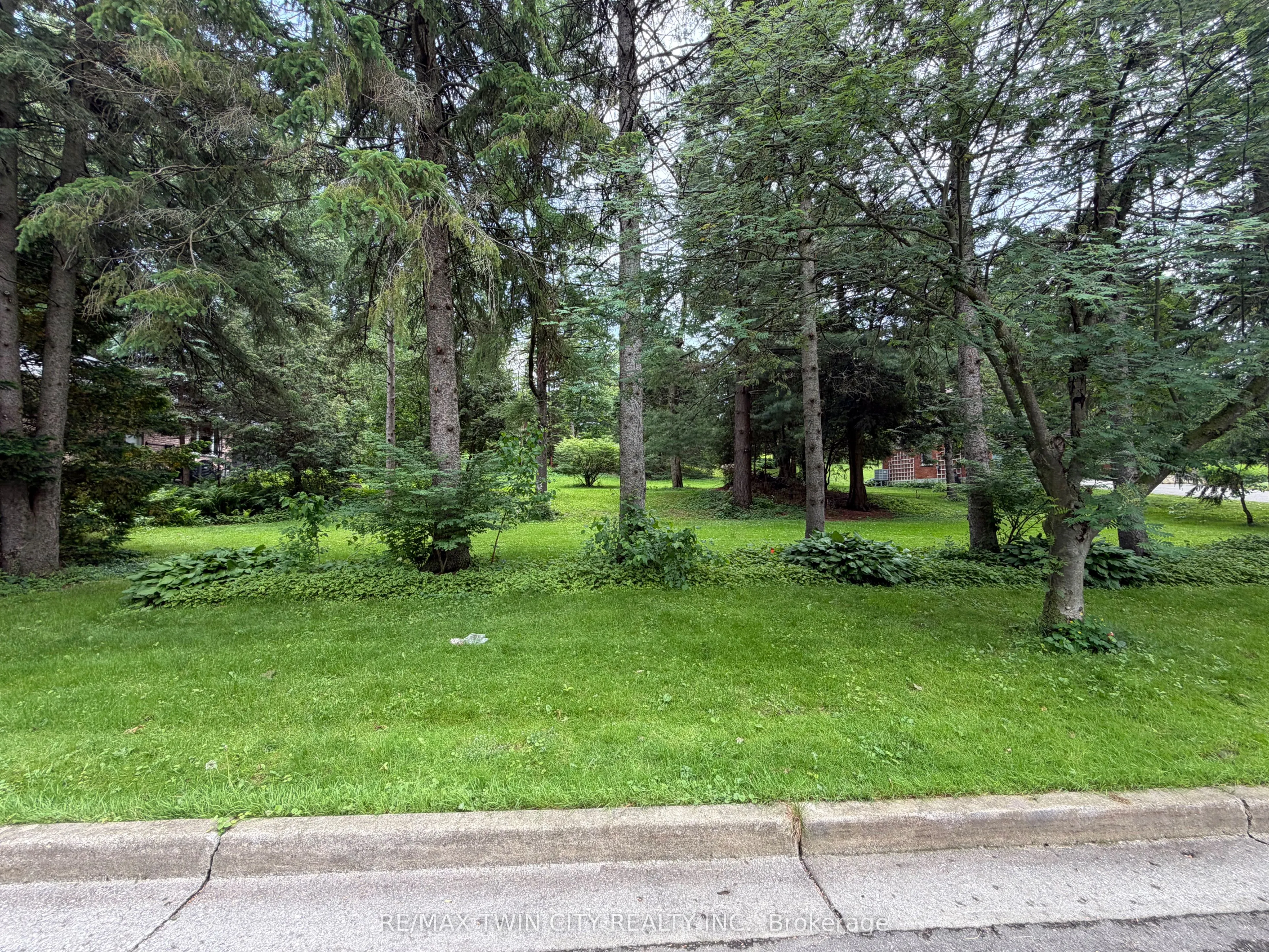 152 McCall Crescent