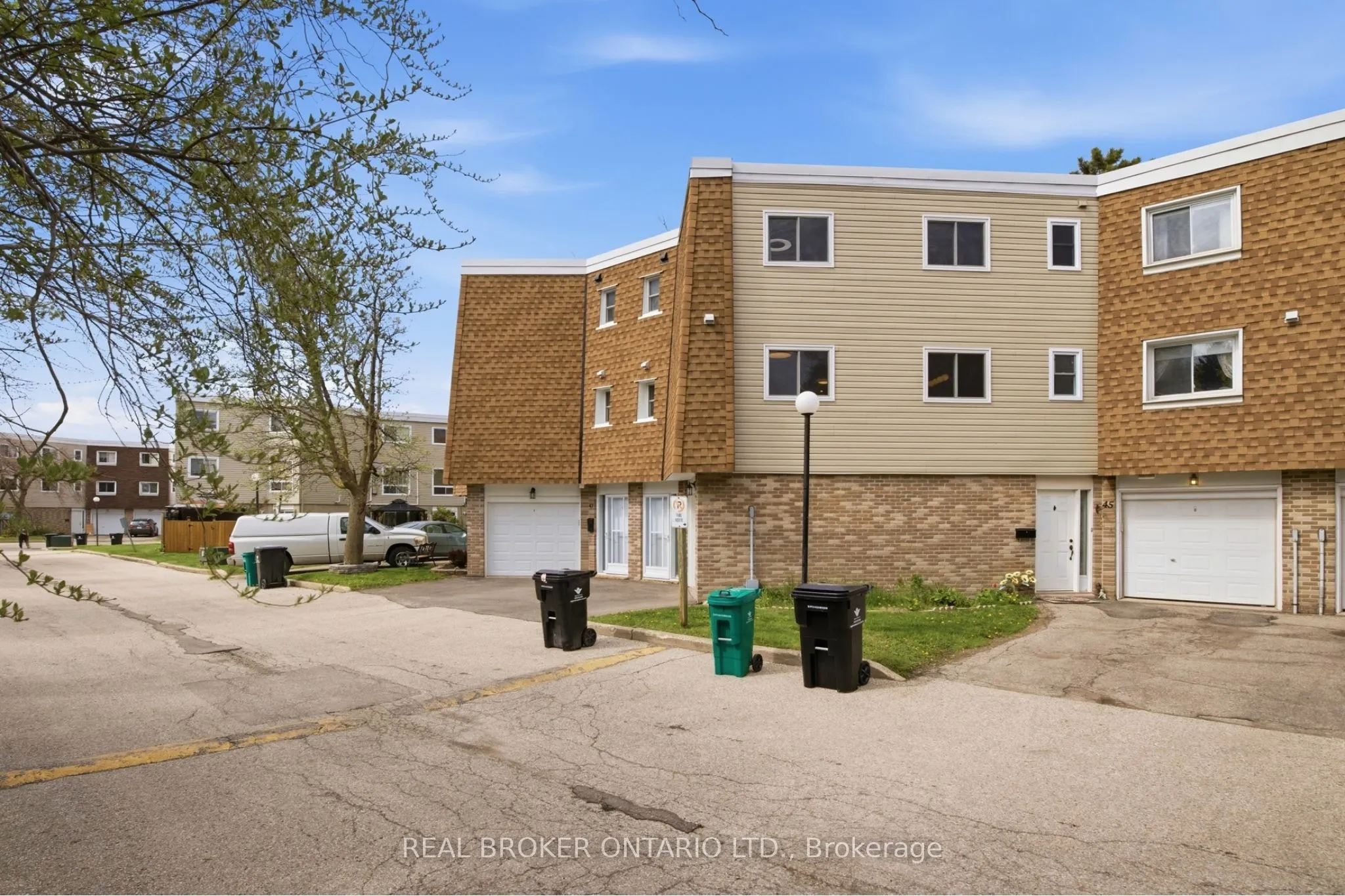 60 Elmsdale Drive #46