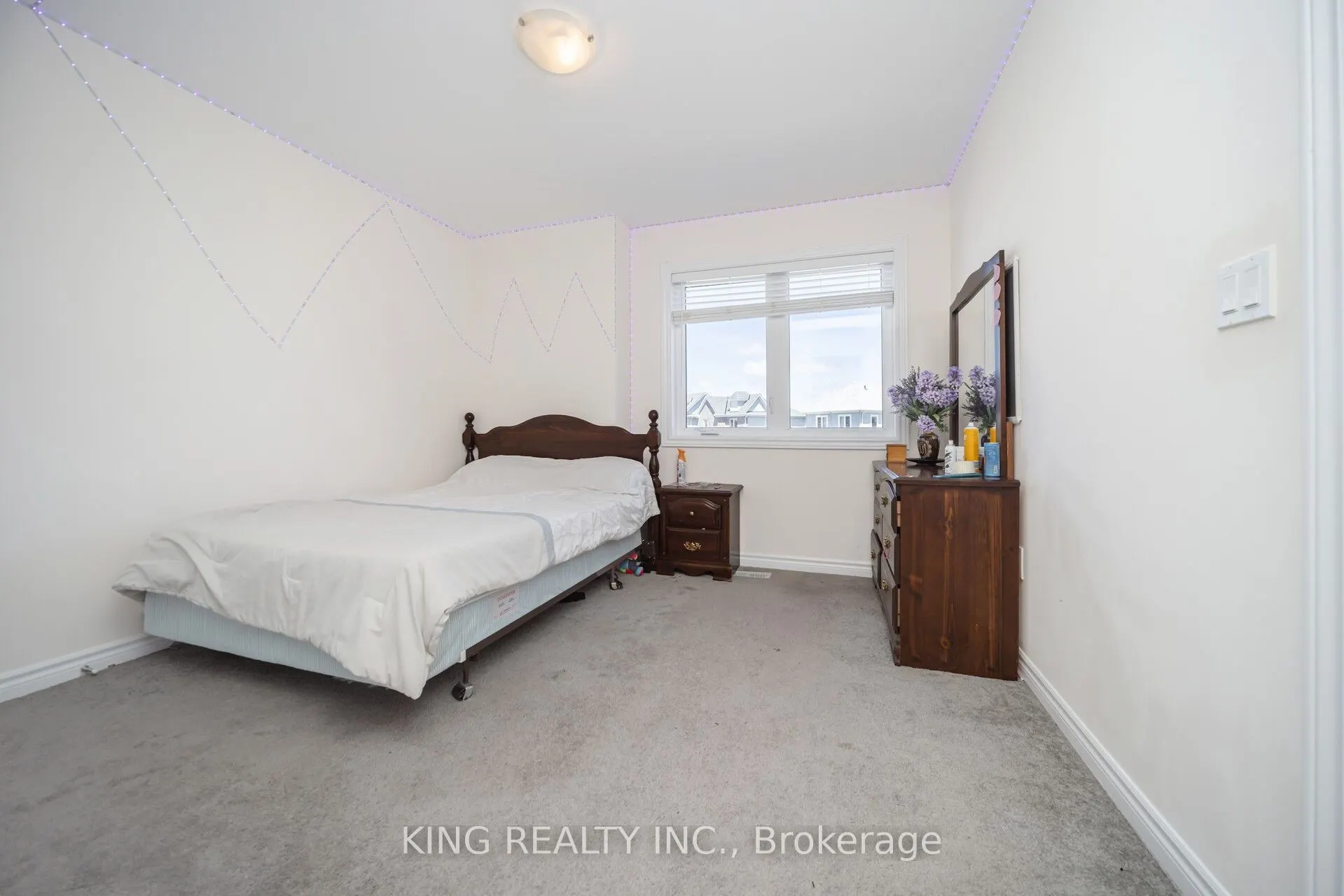 7 Todd Crescent