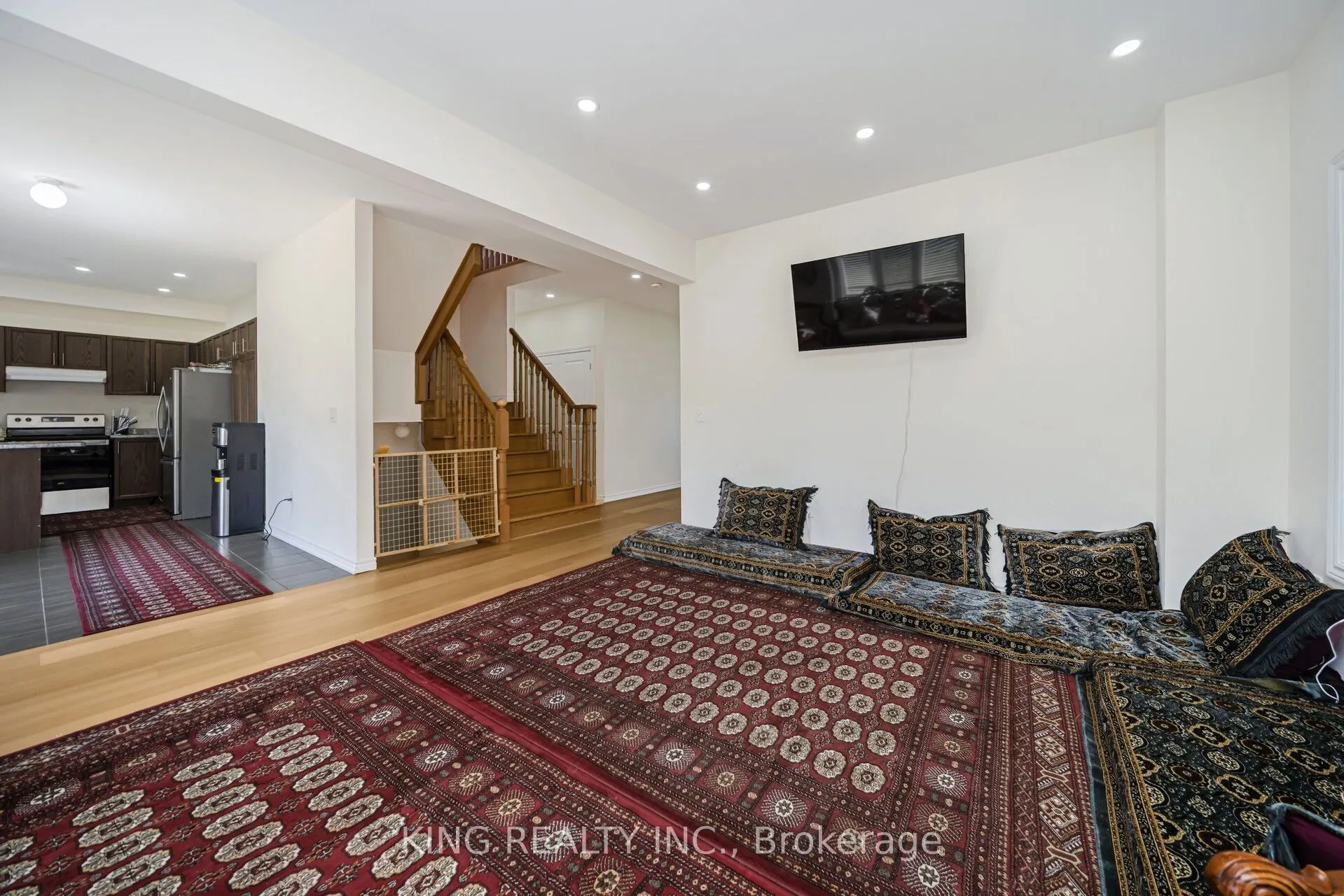 7 Todd Crescent
