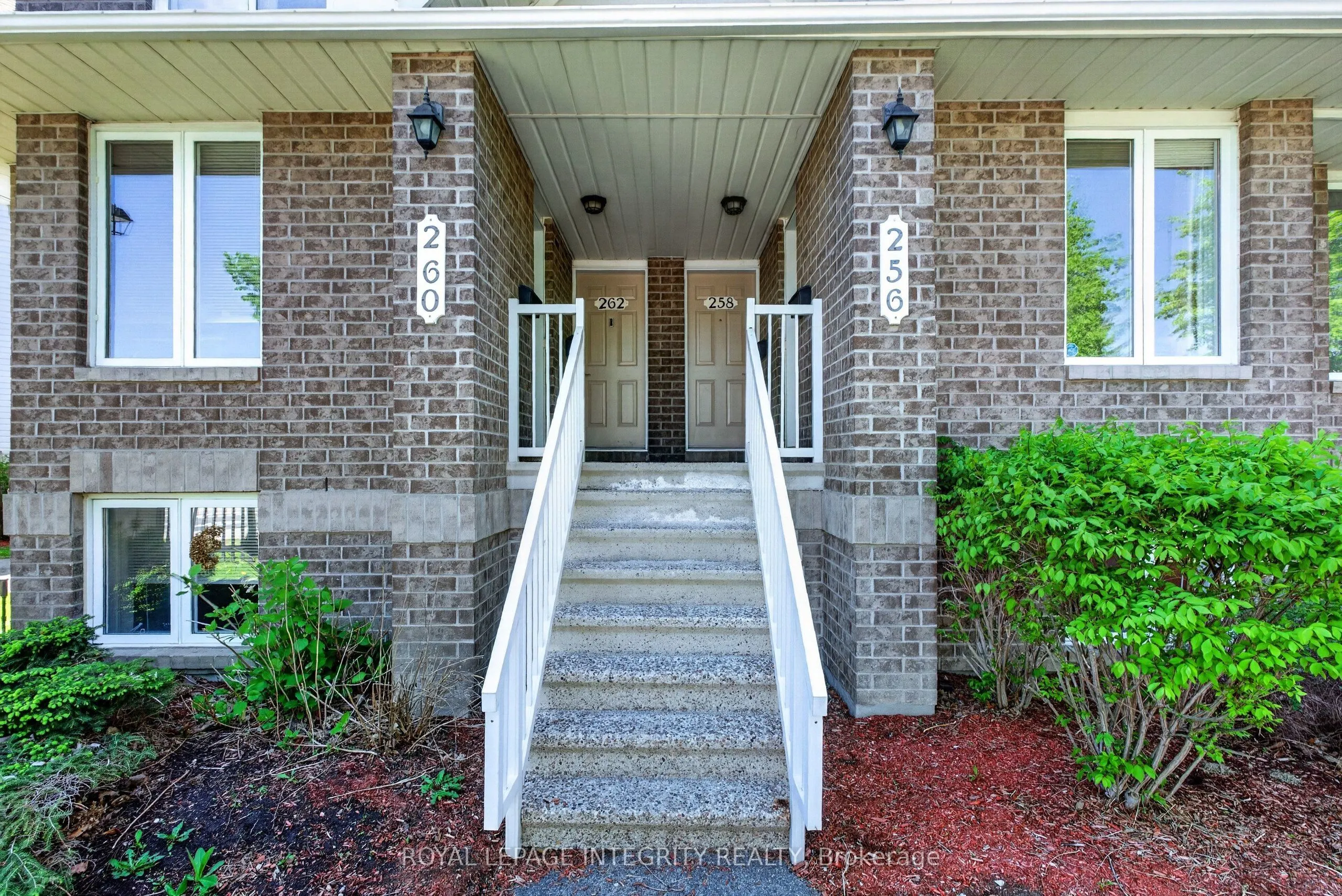 256 Cresthaven Drive #81