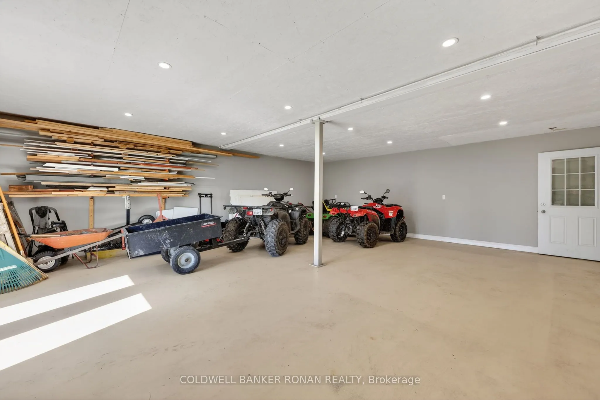 3 Laela Crescent