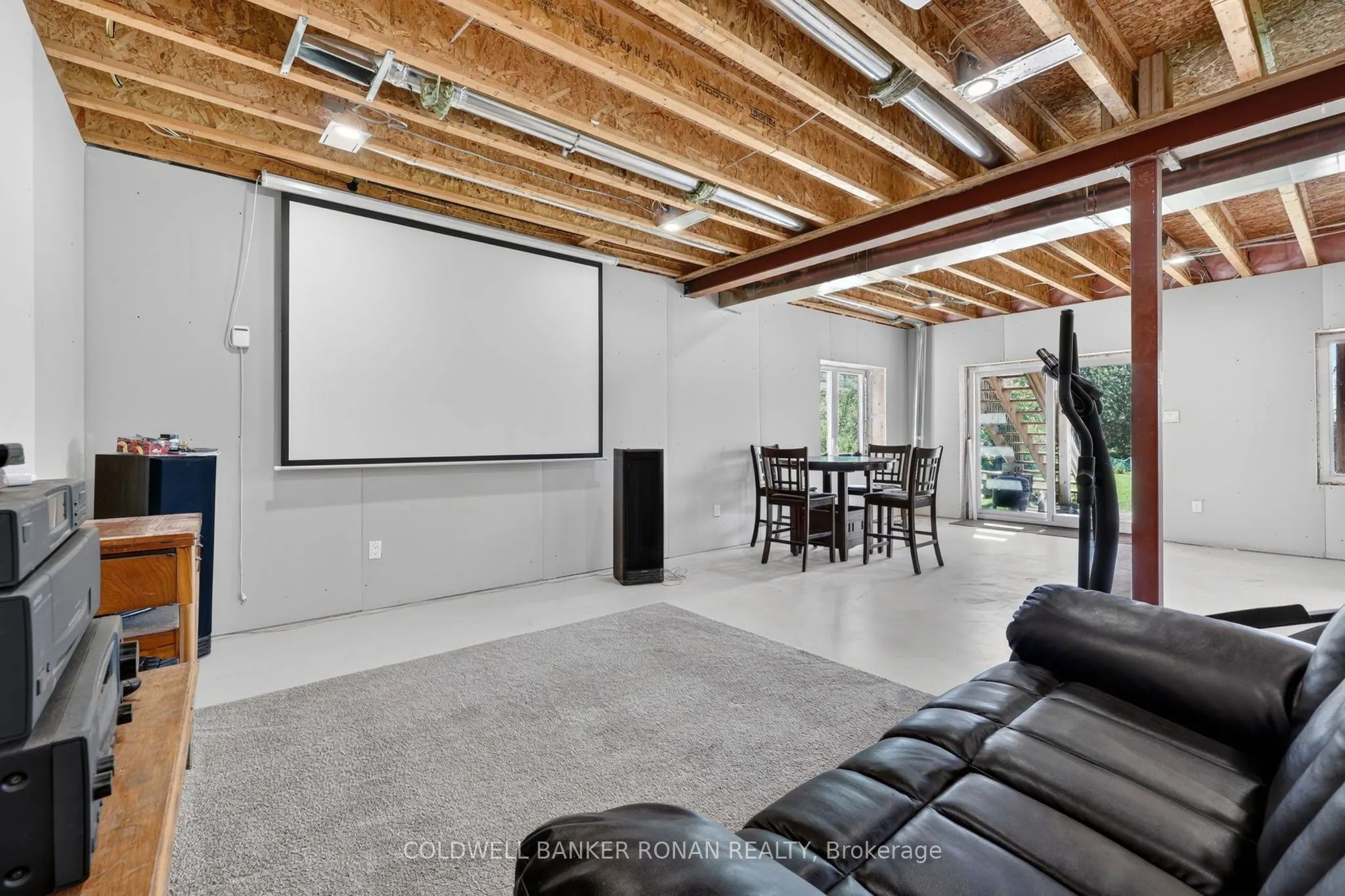 3 Laela Crescent
