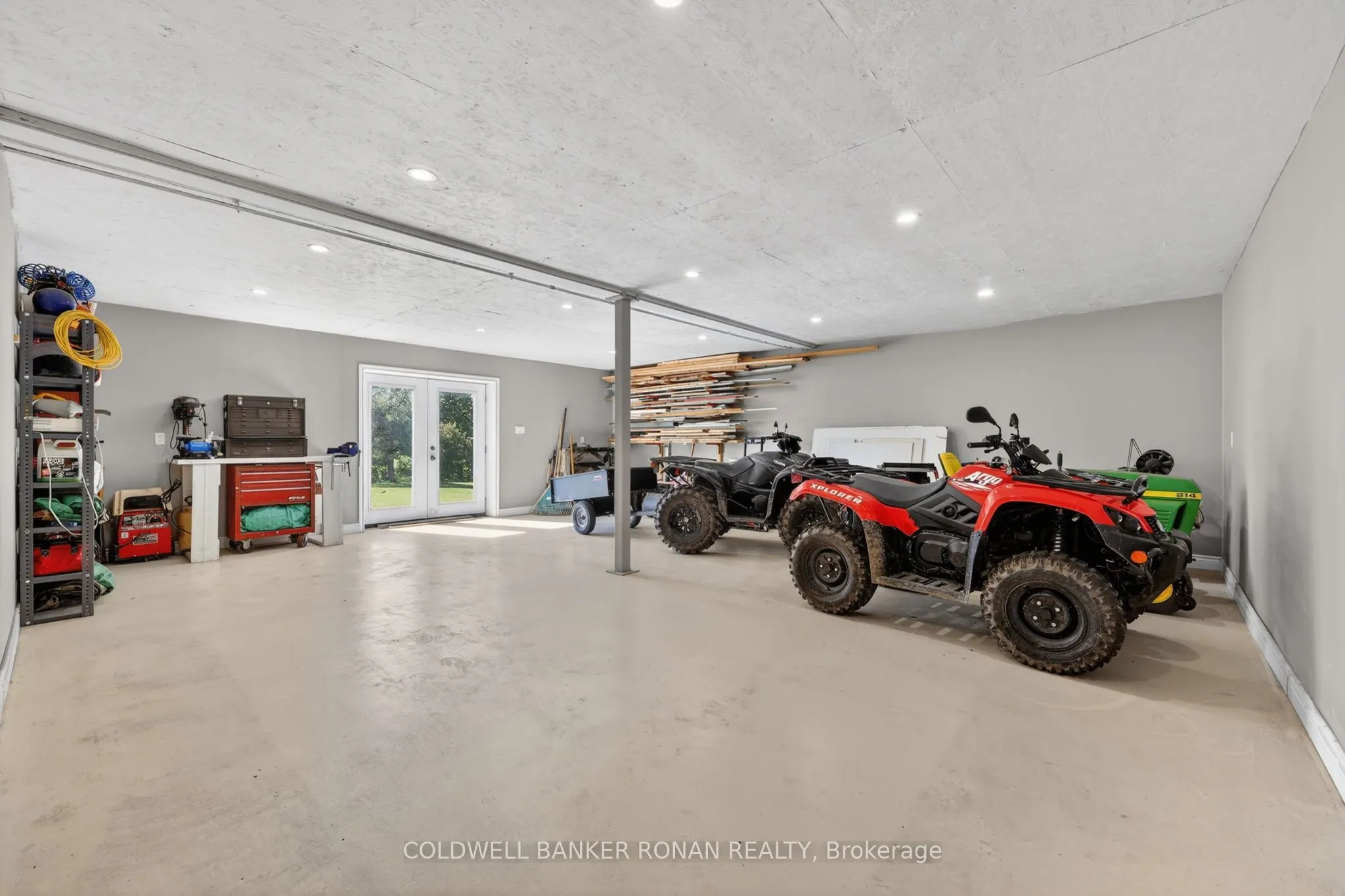 3 Laela Crescent