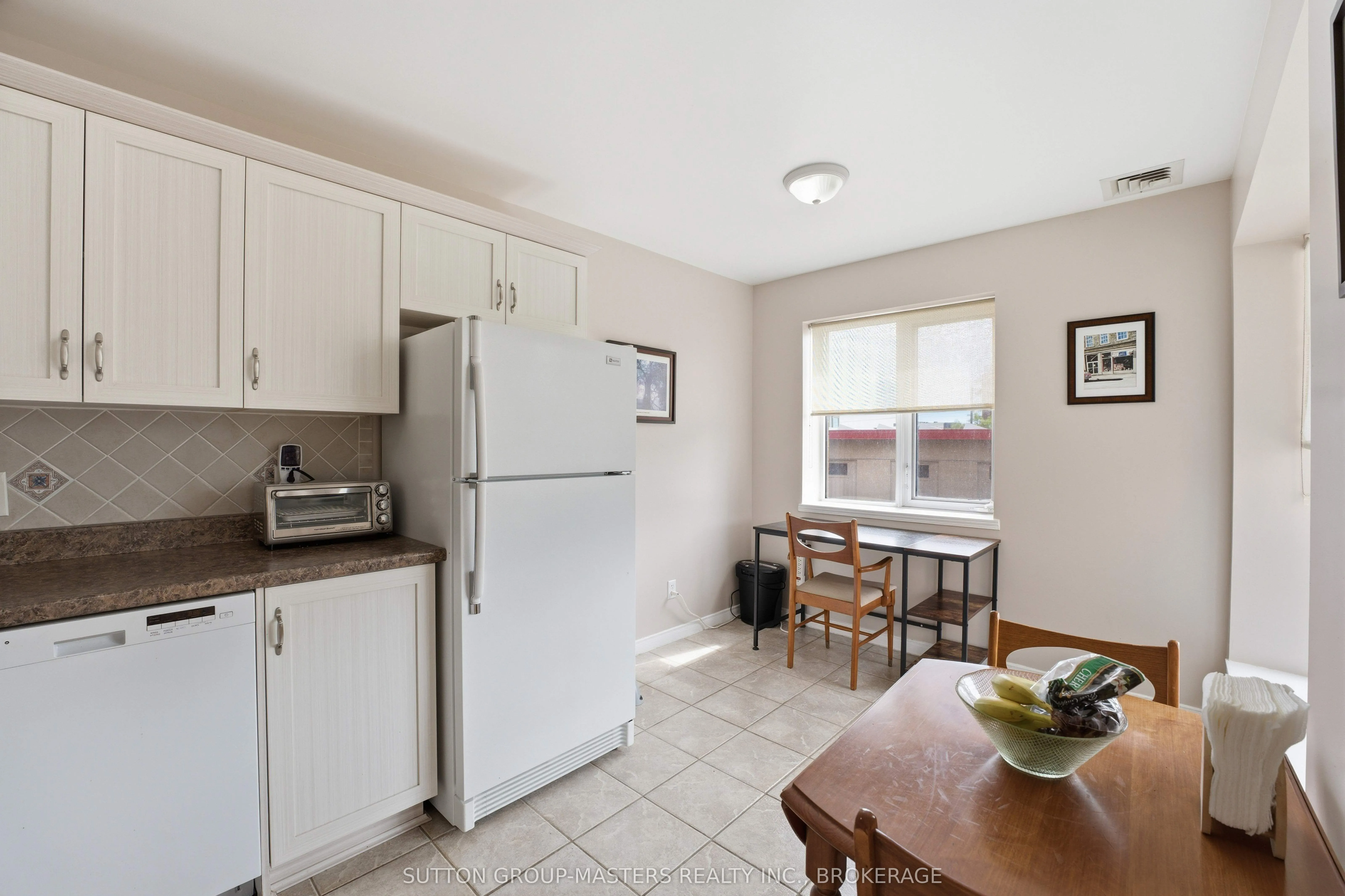 130 Wright Crescent #204