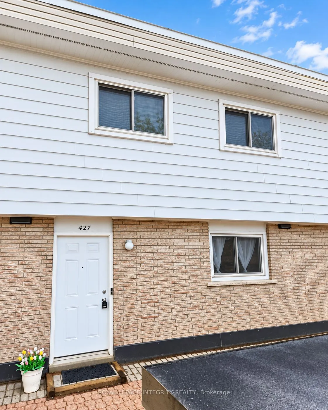 427 Moodie Drive #25