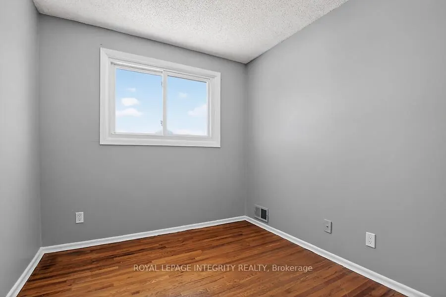 427 Moodie Drive #25