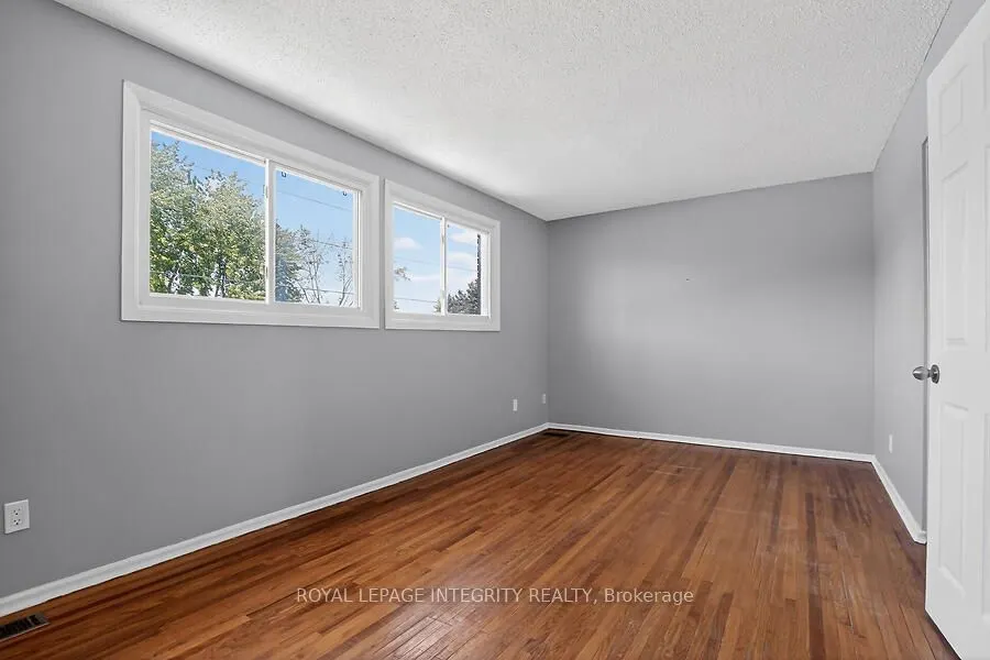 427 Moodie Drive #25