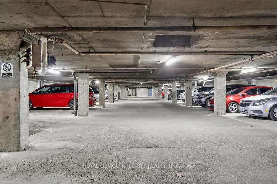 427 Moodie Drive #25