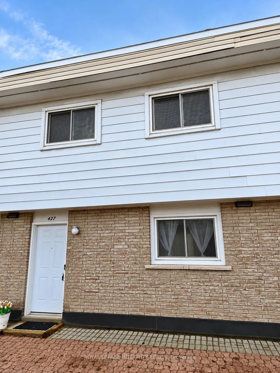 427 Moodie Drive #25