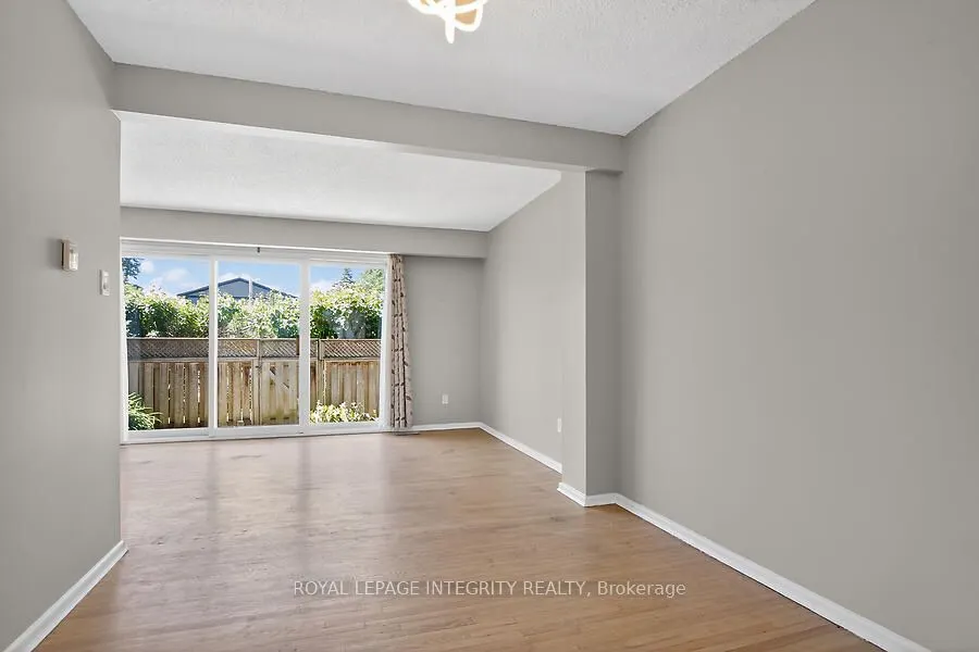 427 Moodie Drive #25
