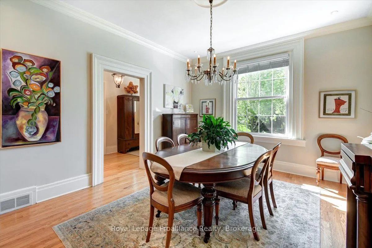 94 Dorset Street W
