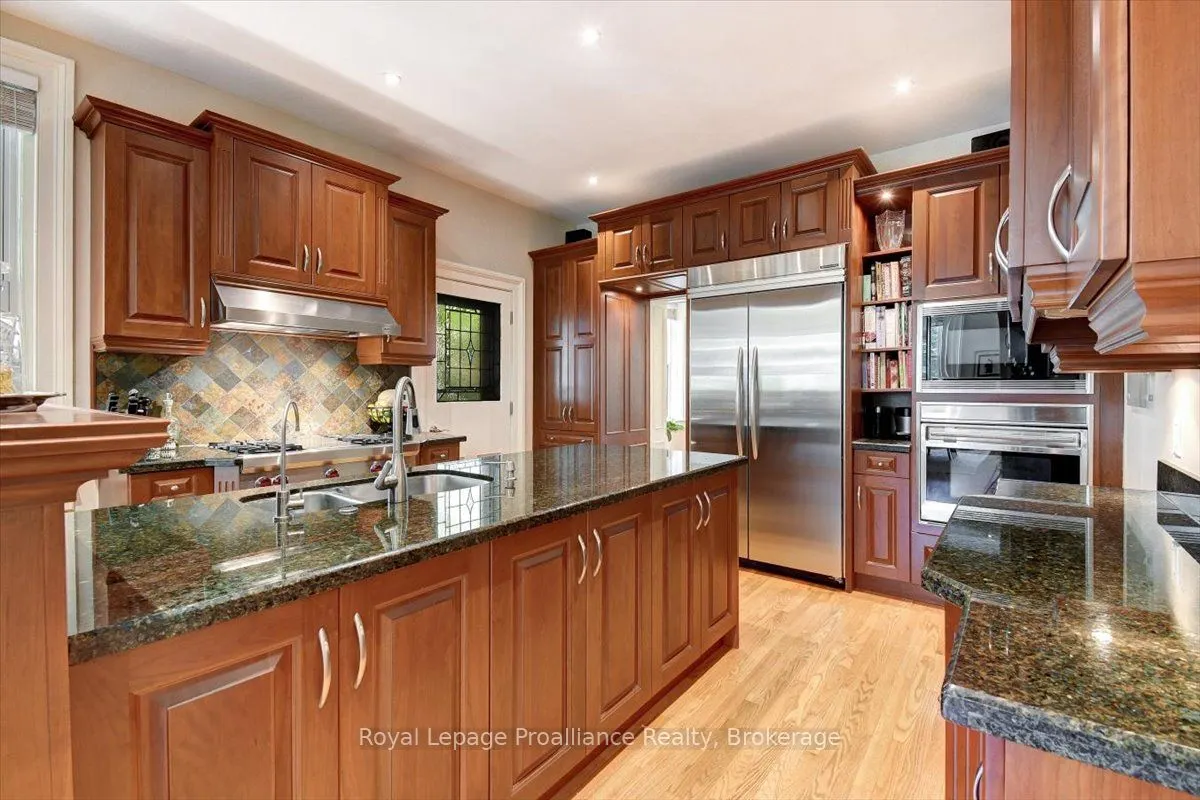 94 Dorset Street W