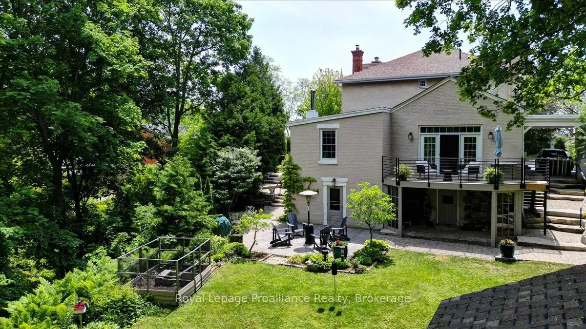 94 Dorset Street W
