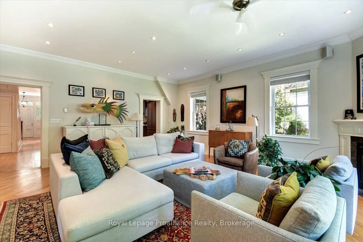 94 Dorset Street W