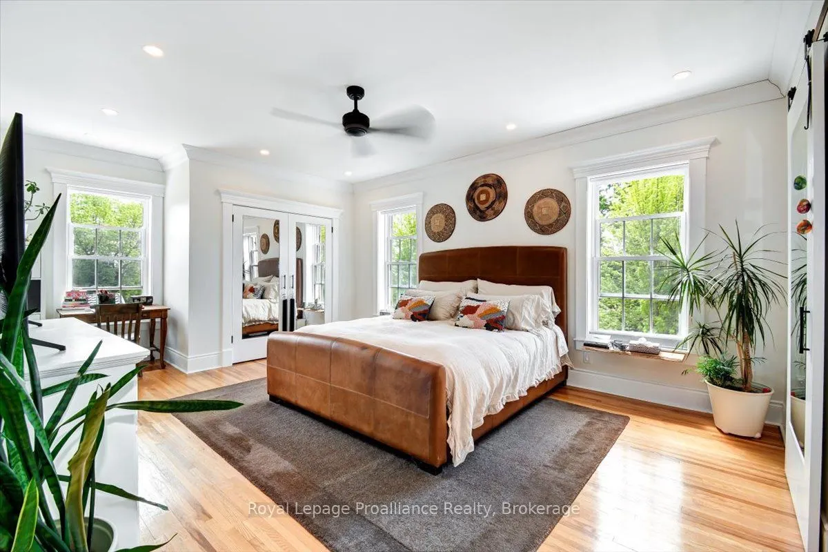 94 Dorset Street W