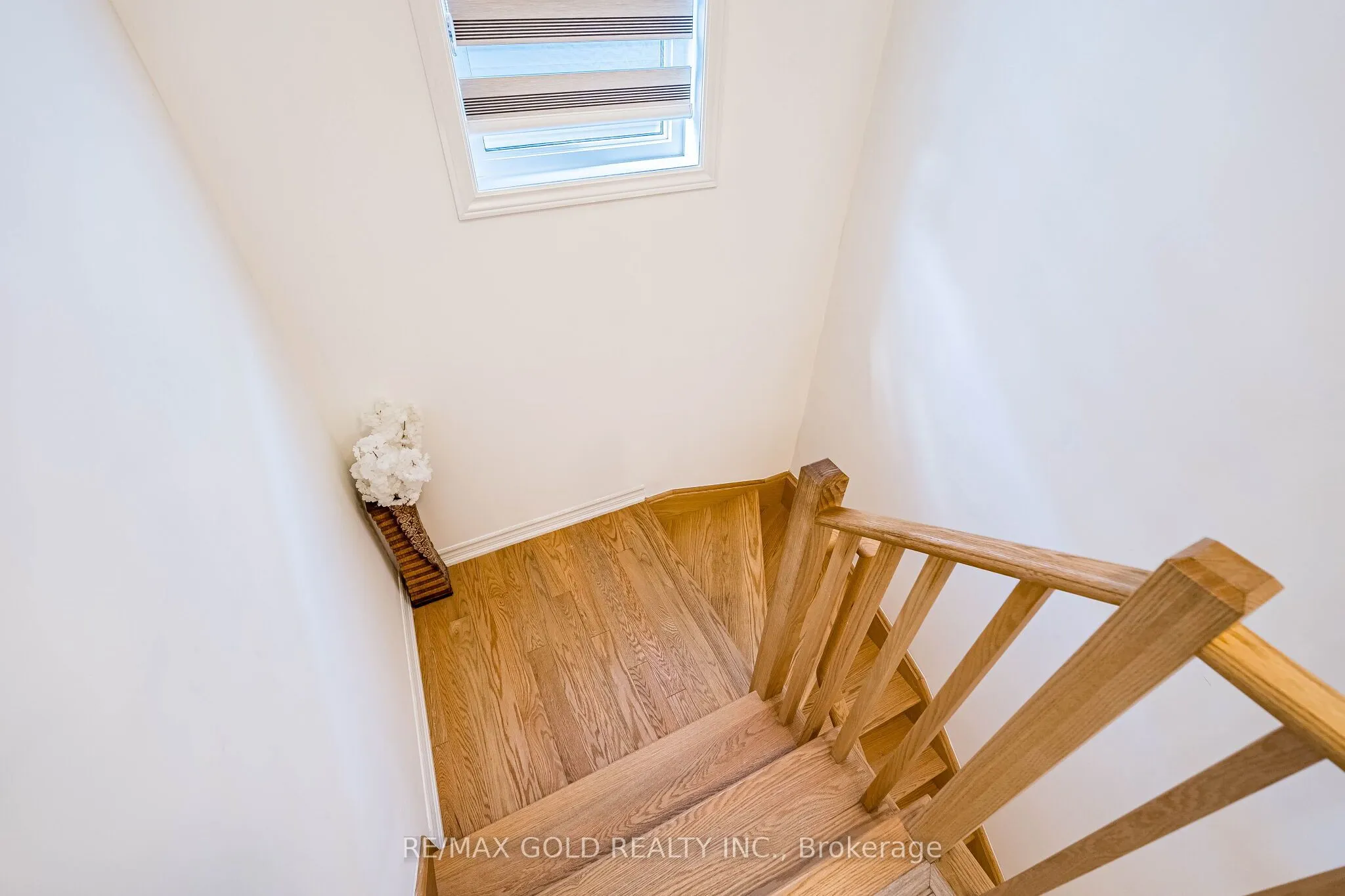781 Gilmour Crescent