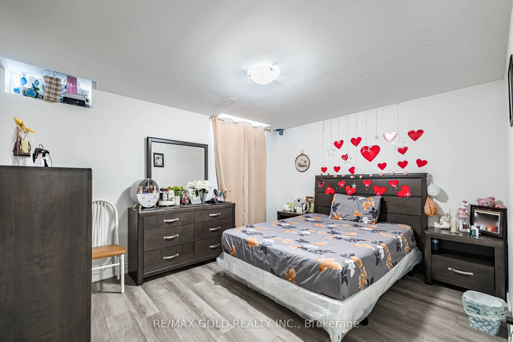 781 Gilmour Crescent