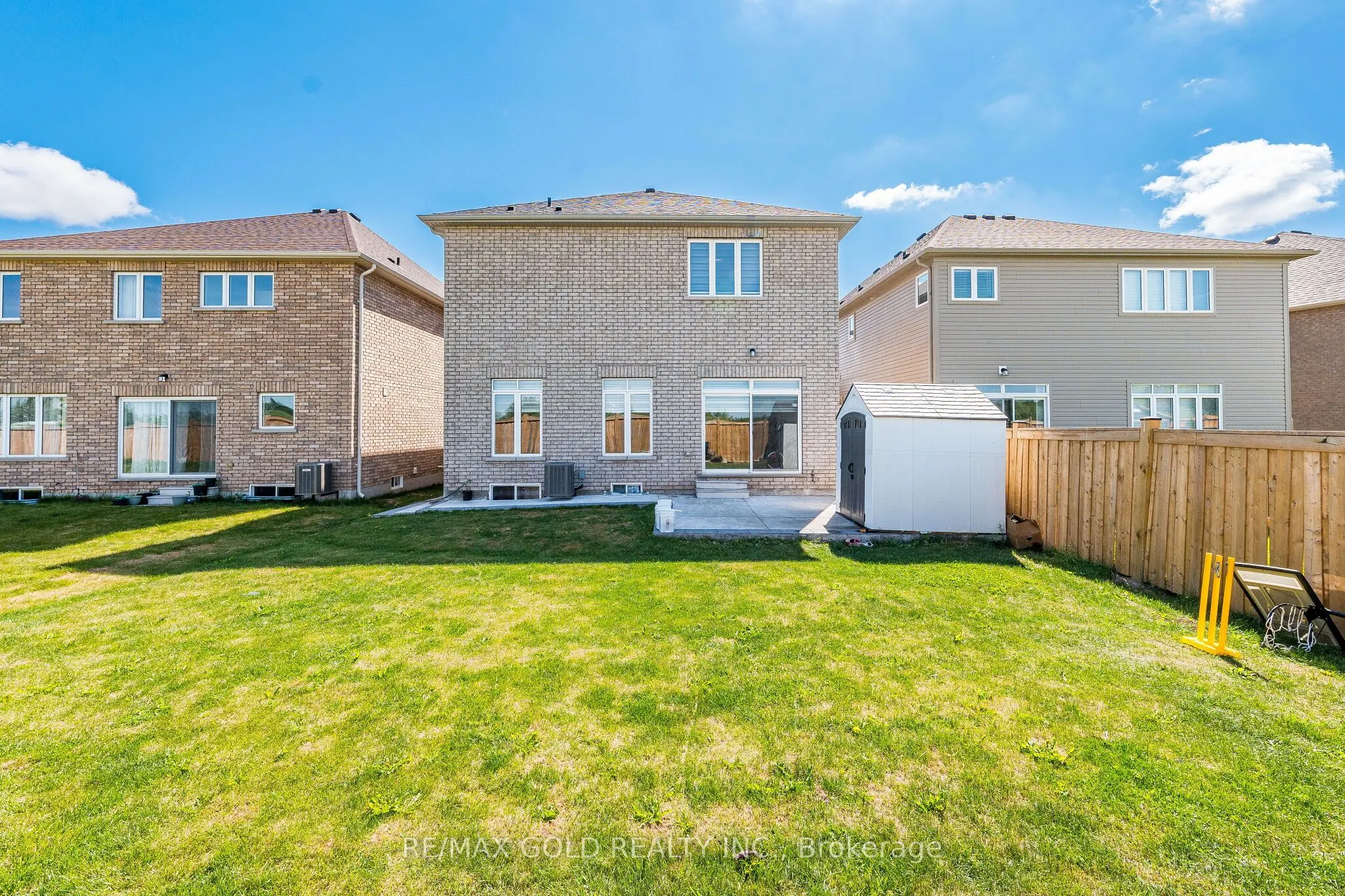 781 Gilmour Crescent