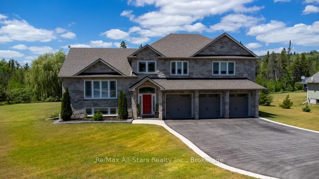 15 Rustlewood Avenue