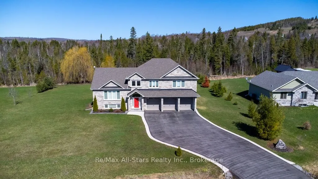15 Rustlewood Avenue