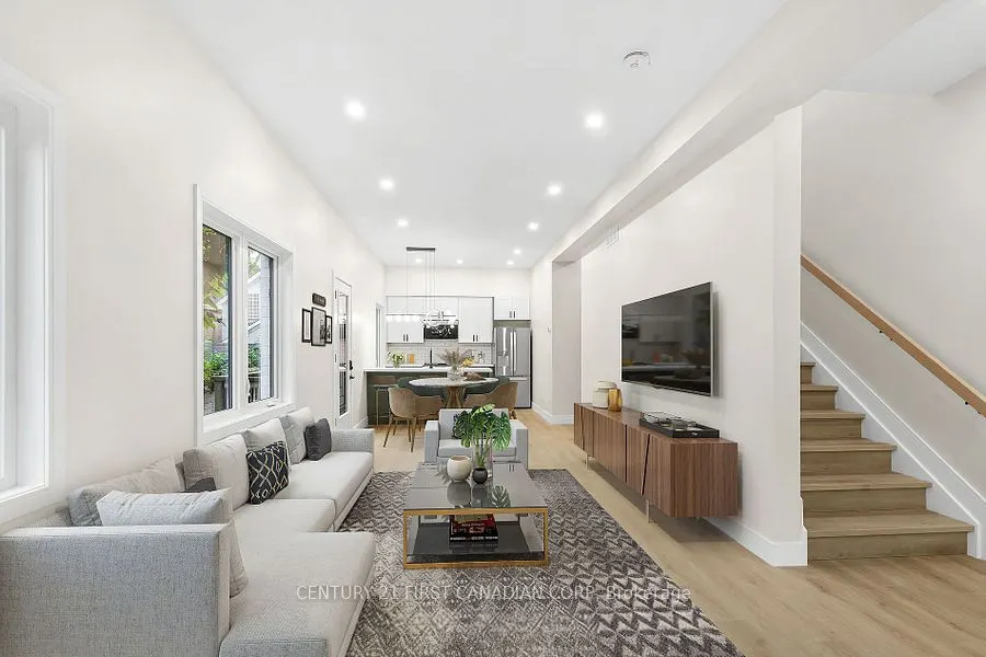 858 William Street