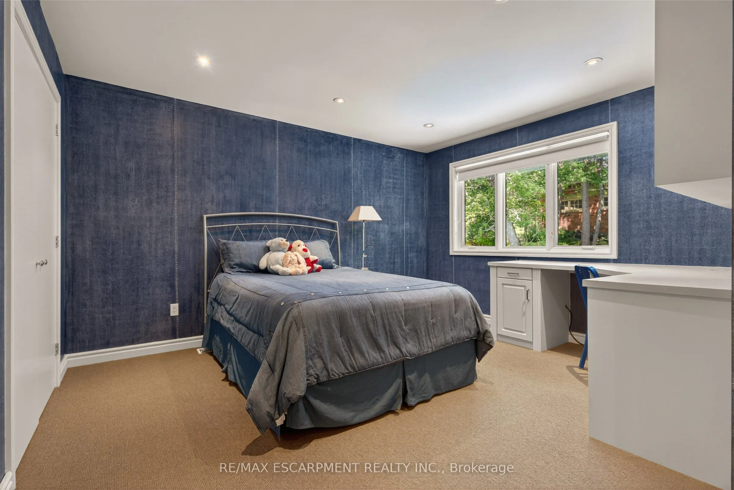 23 Lantern Lane