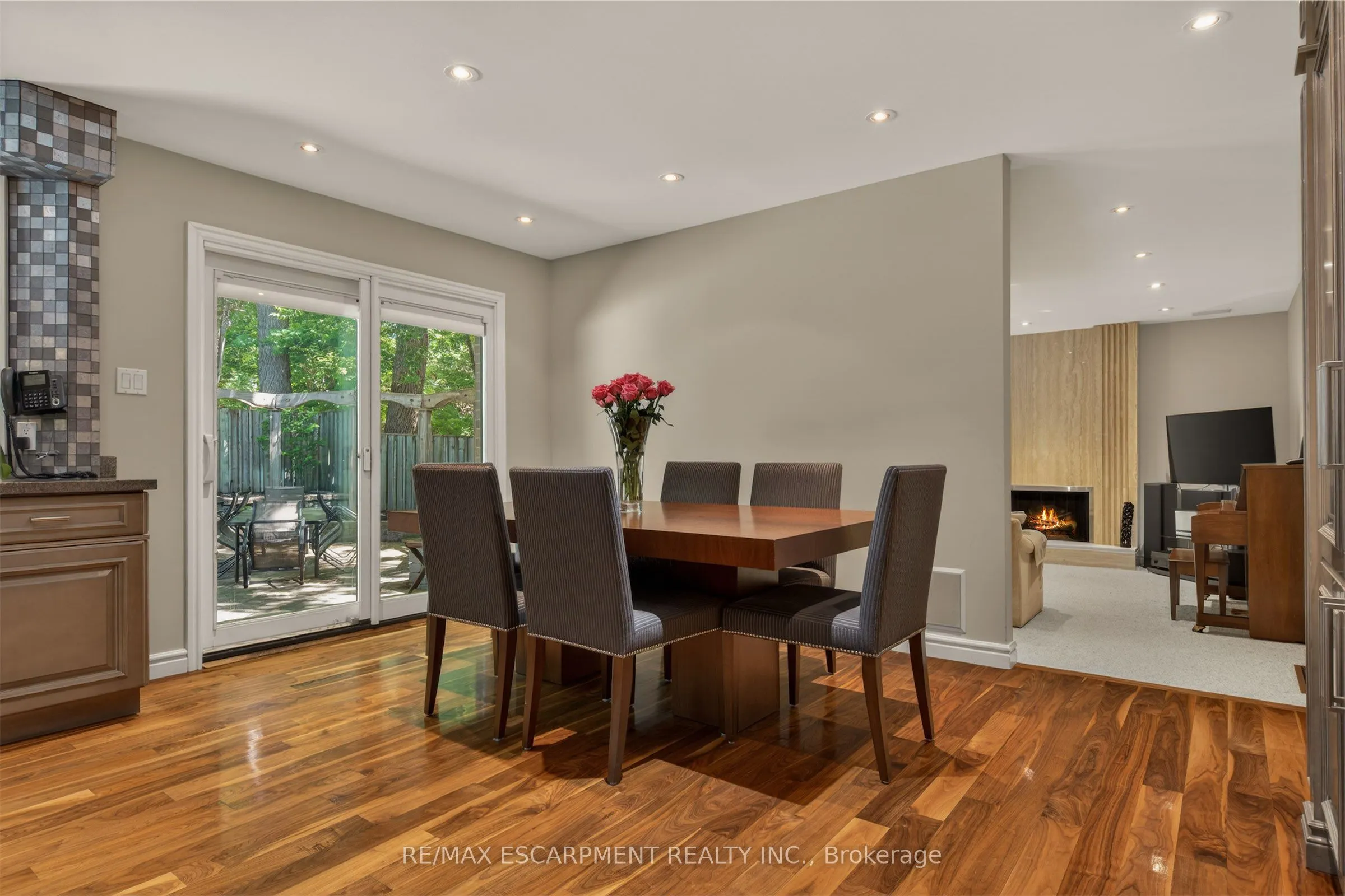 23 Lantern Lane
